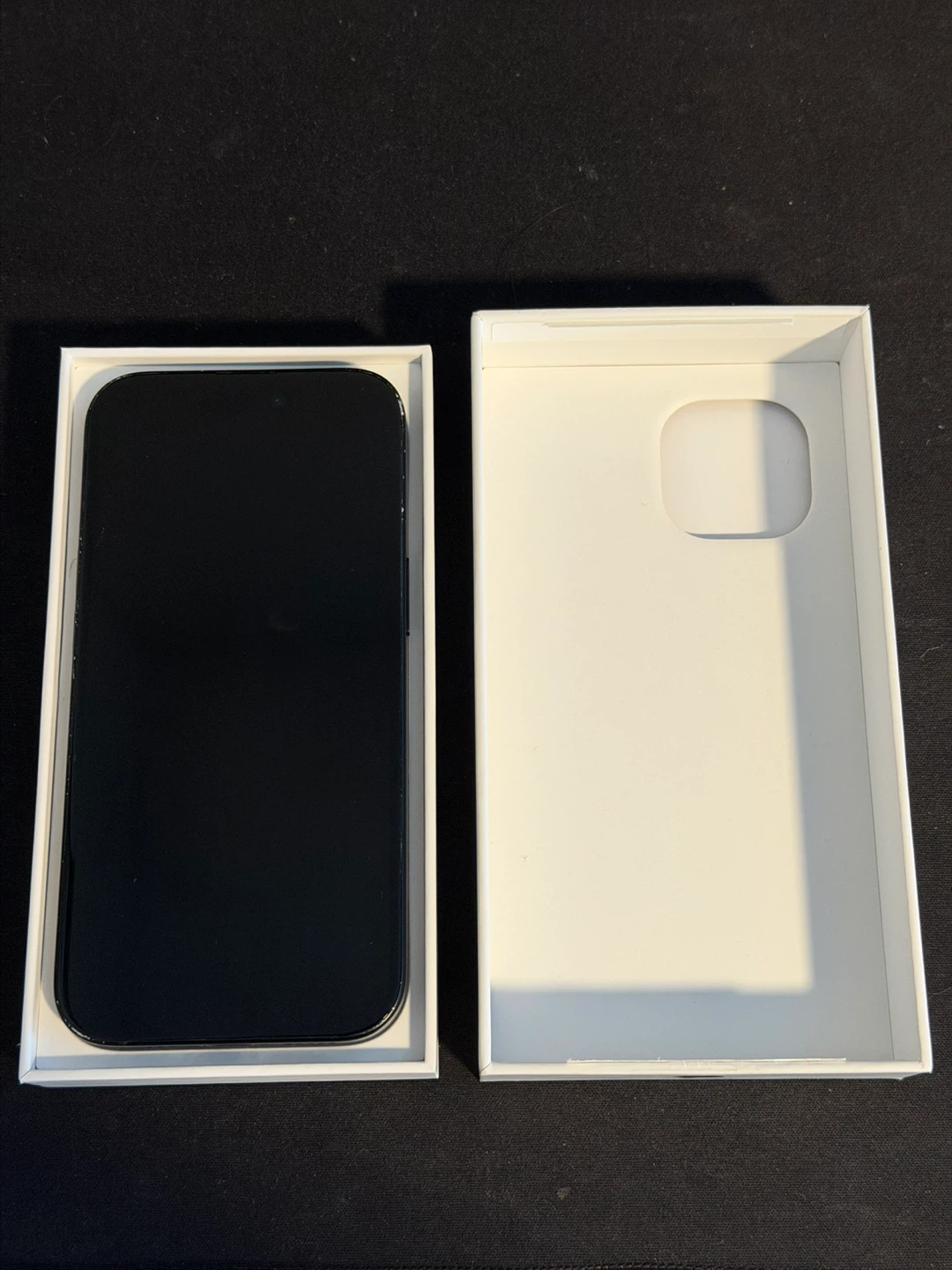 iPhone 15 – 128GB – Black – Unlocked – AppleCare+ until Feb 2027 - photo 3