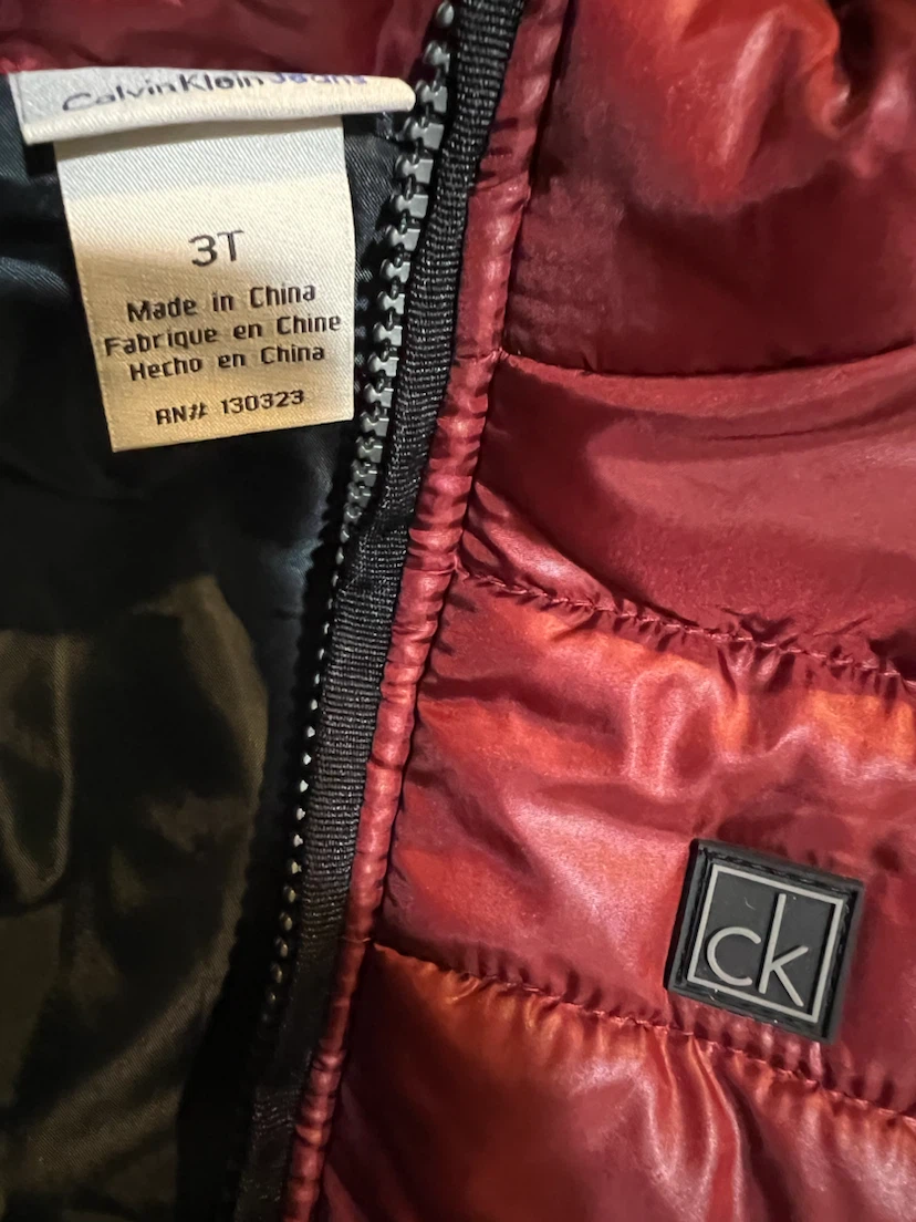 Calvin Klein Red Puffer Vest Size 3T - photo 3
