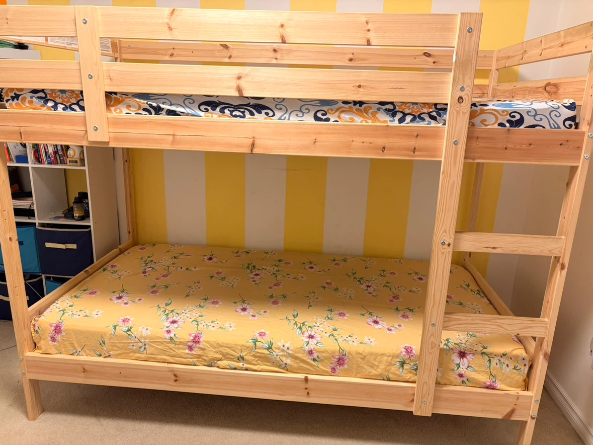 Bunk bed
