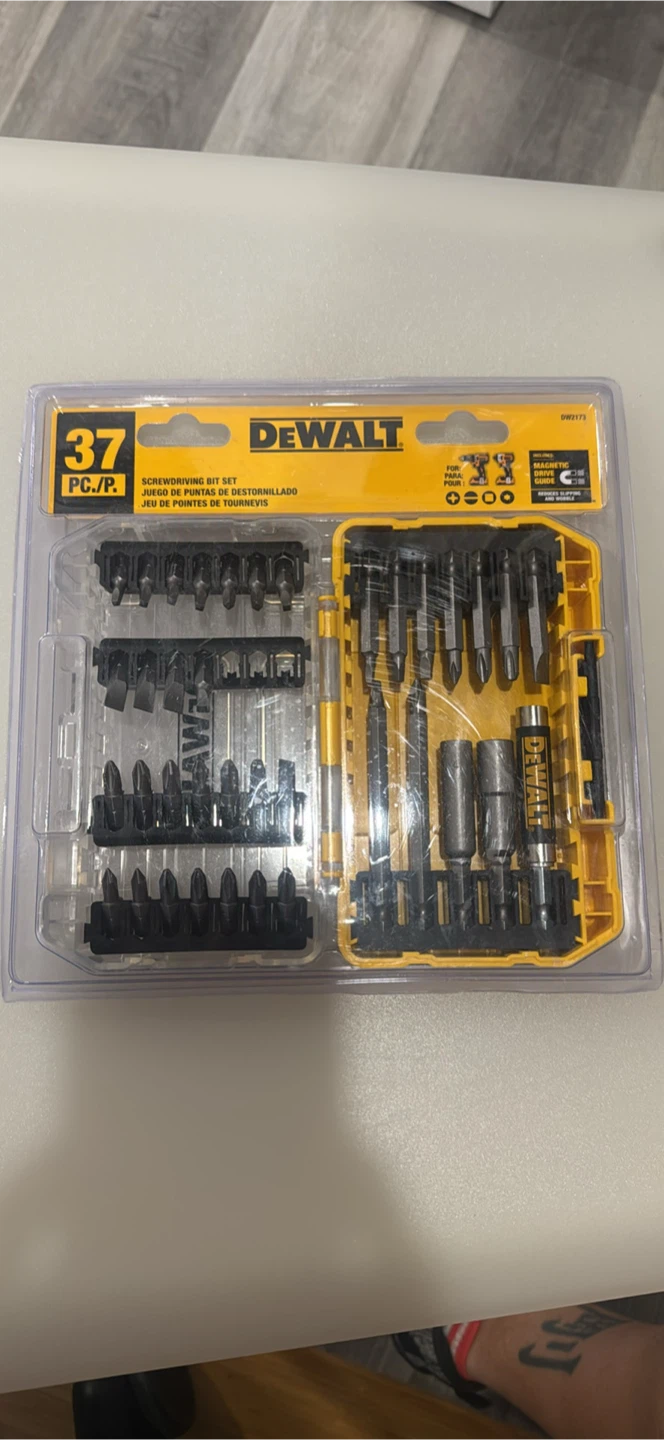 DEWALT 37-Piece Screwdriving Bit Set
