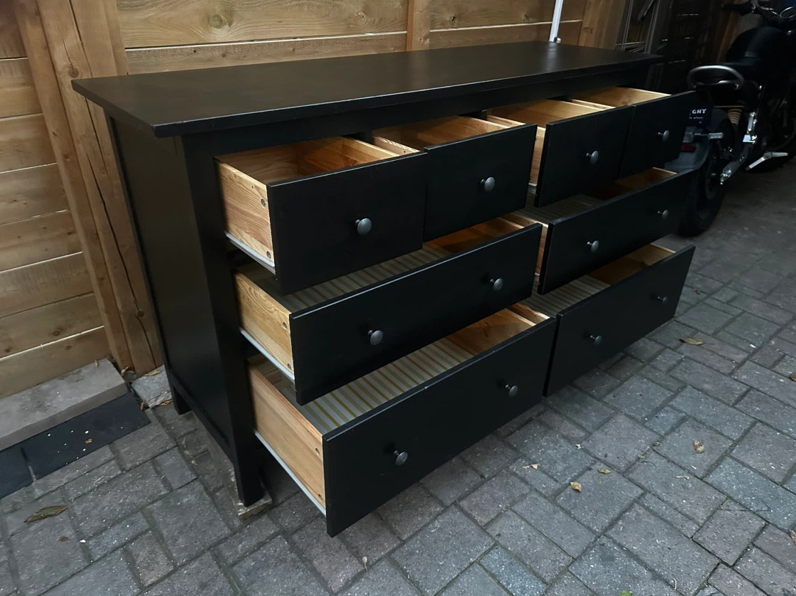 8‑Drawer Black Dresser — Solid Natural Wood, Great Condition - photo 4