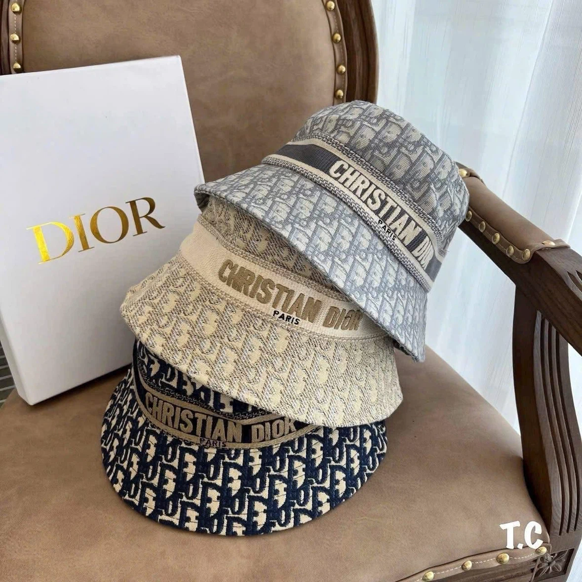 Hermes sandals and hat