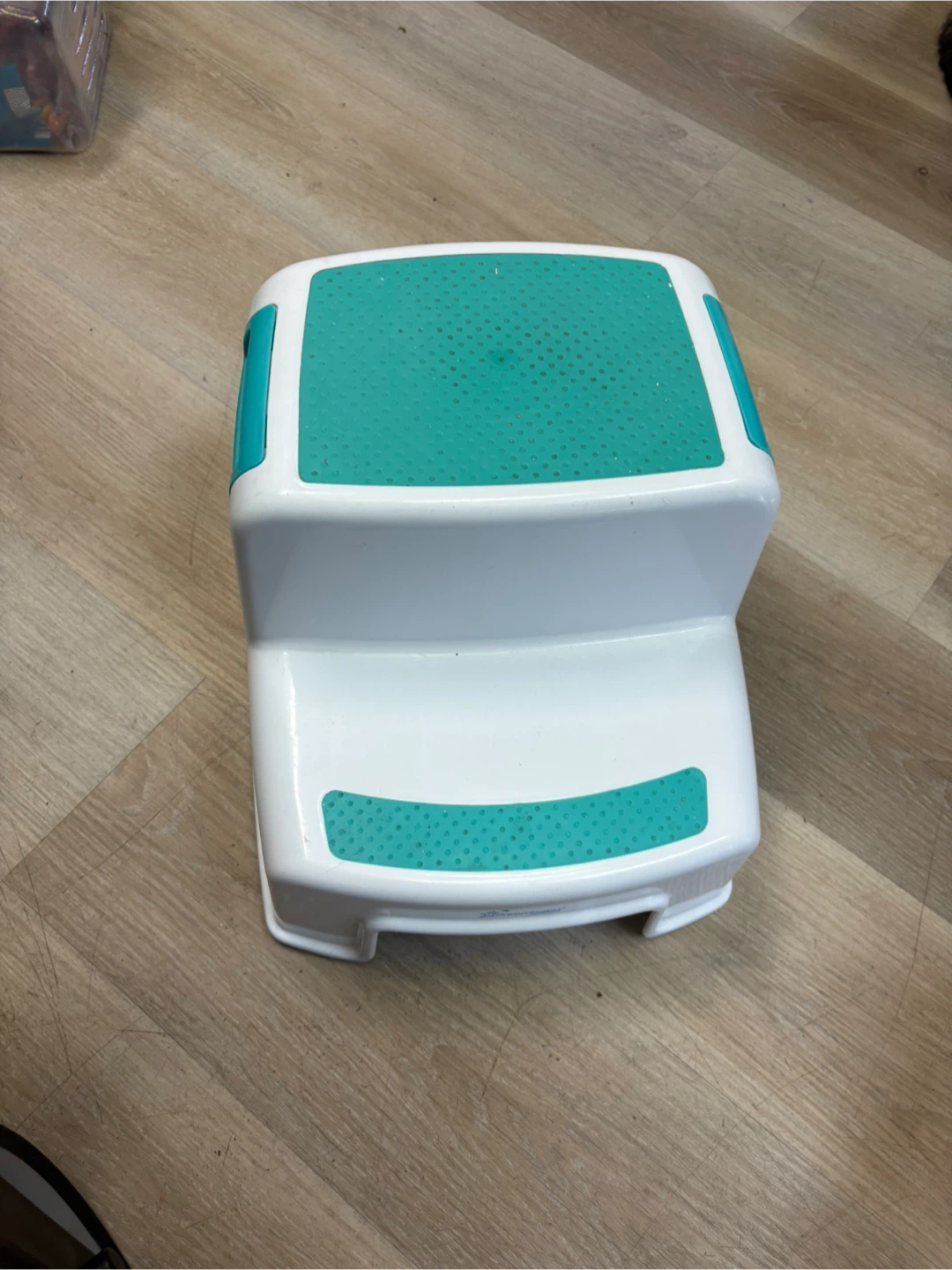 Dream On Me 2-Step Stool
