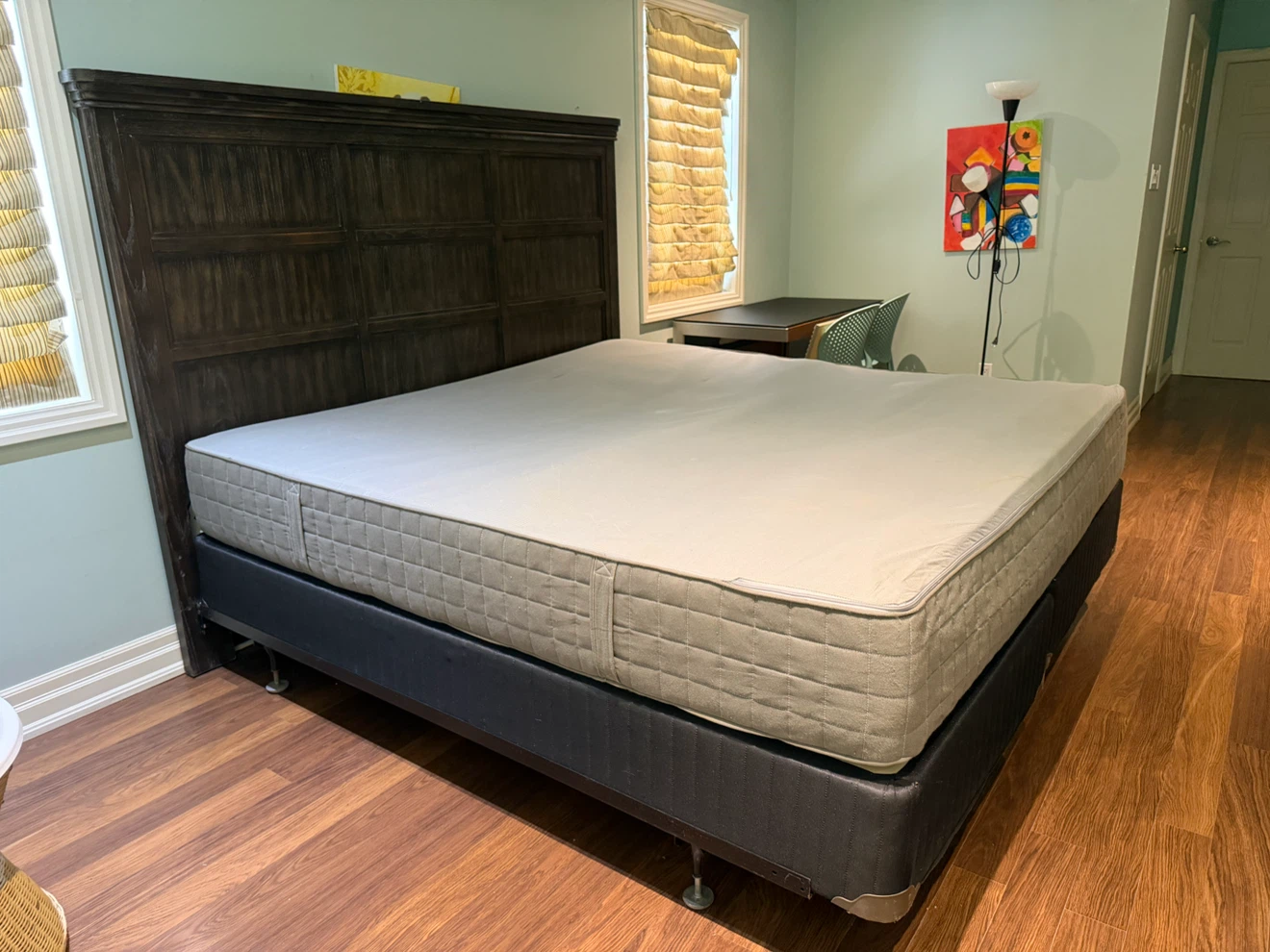 King Size Bed with Dark Wood Headboard - photo 5