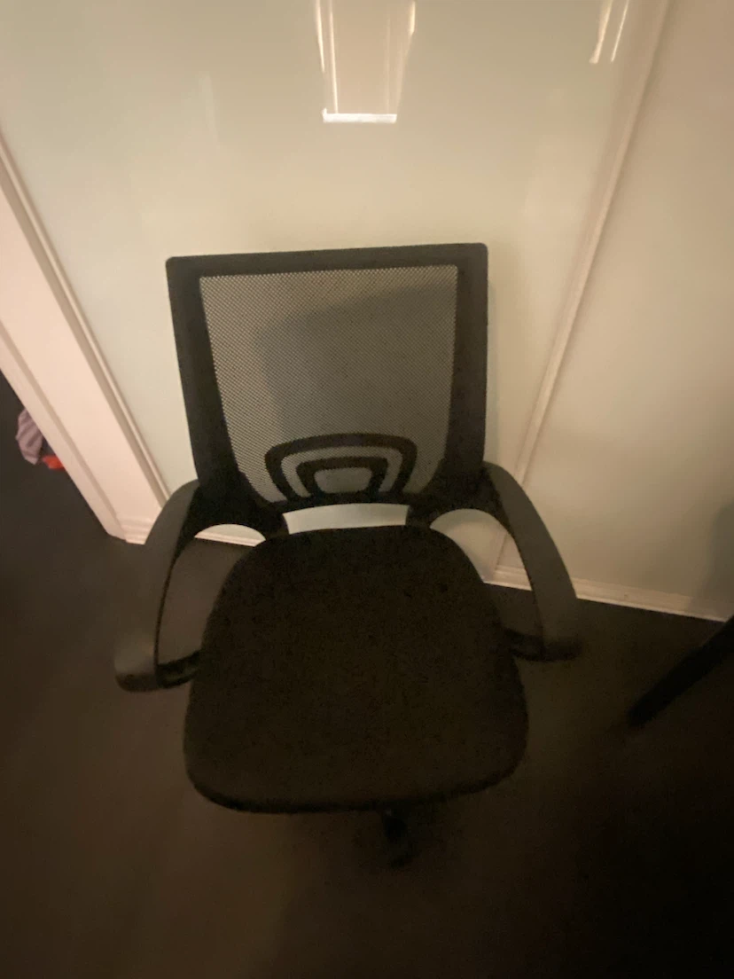 Black office chair