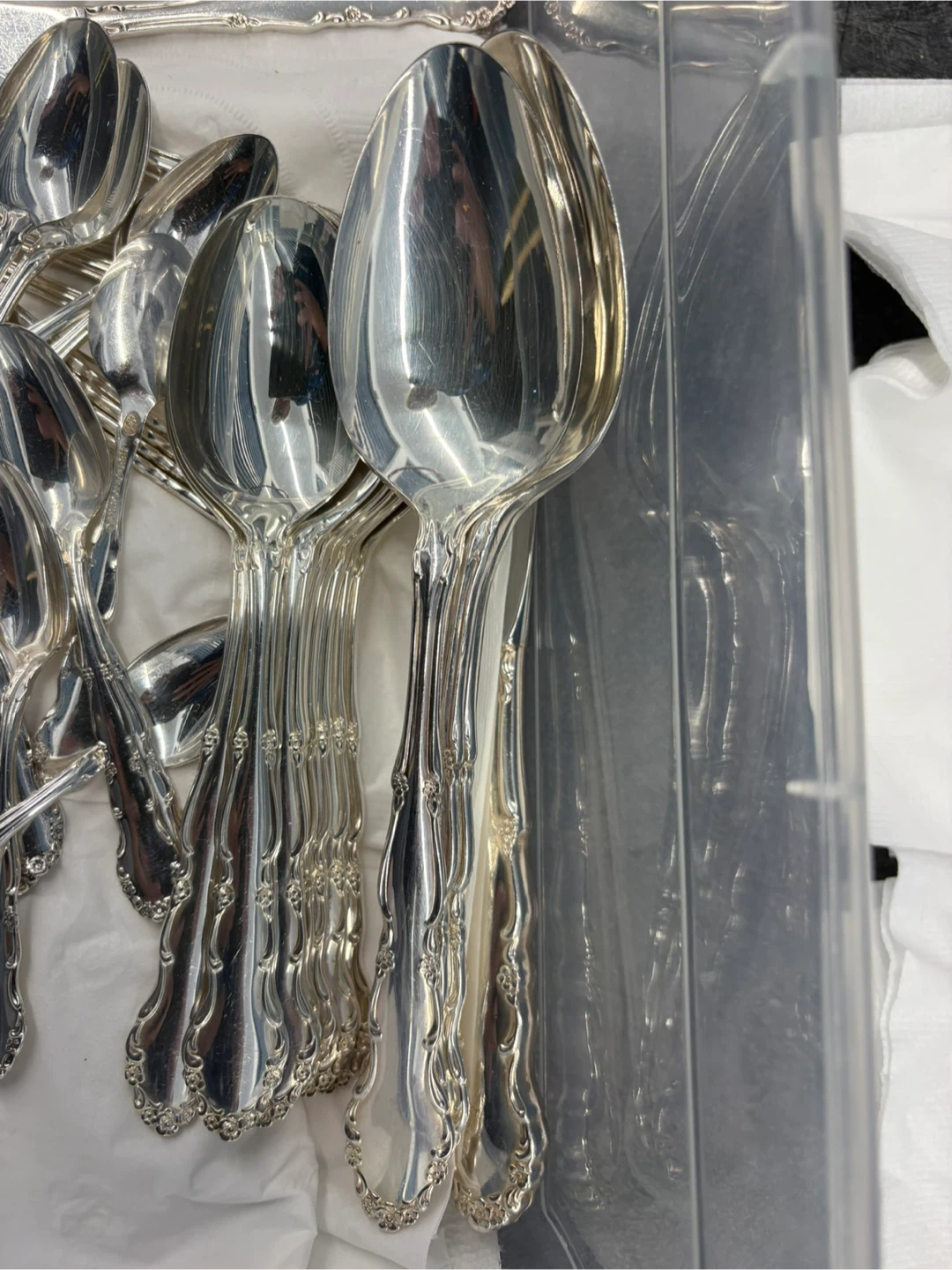 1881 Rogers Flirtation Silverplate Flatware Set - photo 2