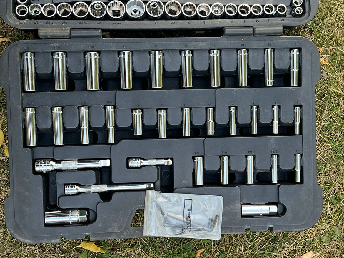Most of a Craftsman Socket and Tool Set - photo 2