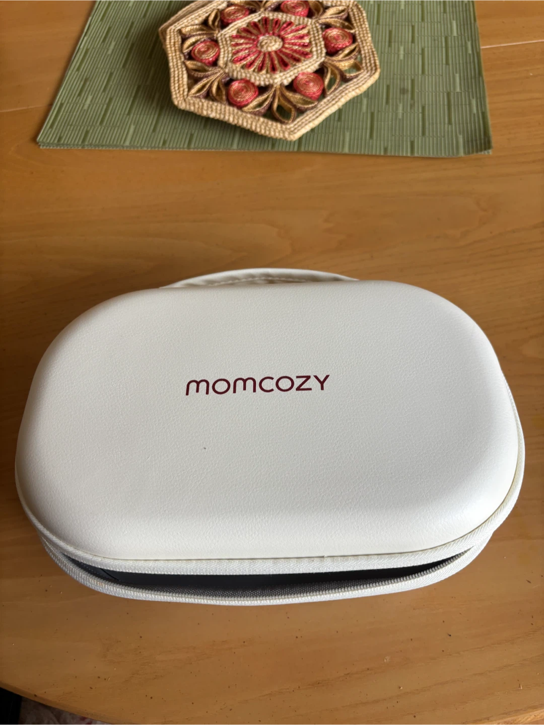 Momcozy M6 Hands-Free Breast Pump - photo 3