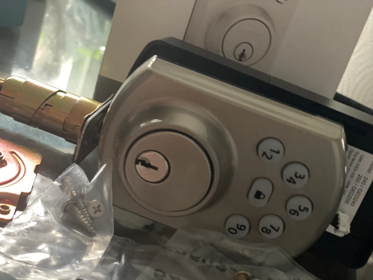 Kwikset Powerbolt 240 Keypad Electronic Lock - photo 2