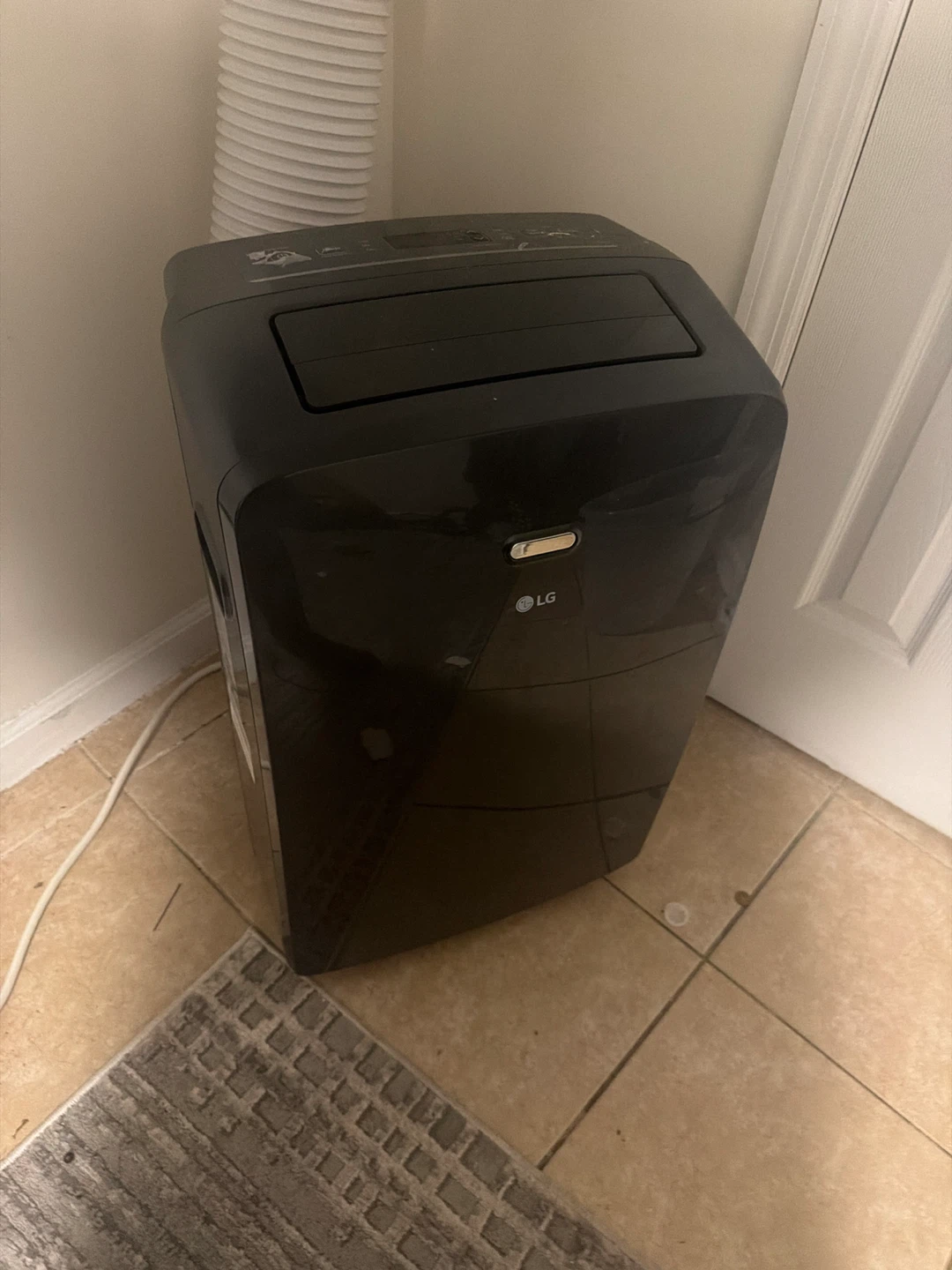 LG 8,000 BTU Portable Air Conditioner