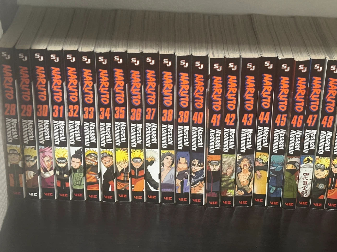 Naruto Manga Box Set 2 (Volumes 28-48) - photo 2