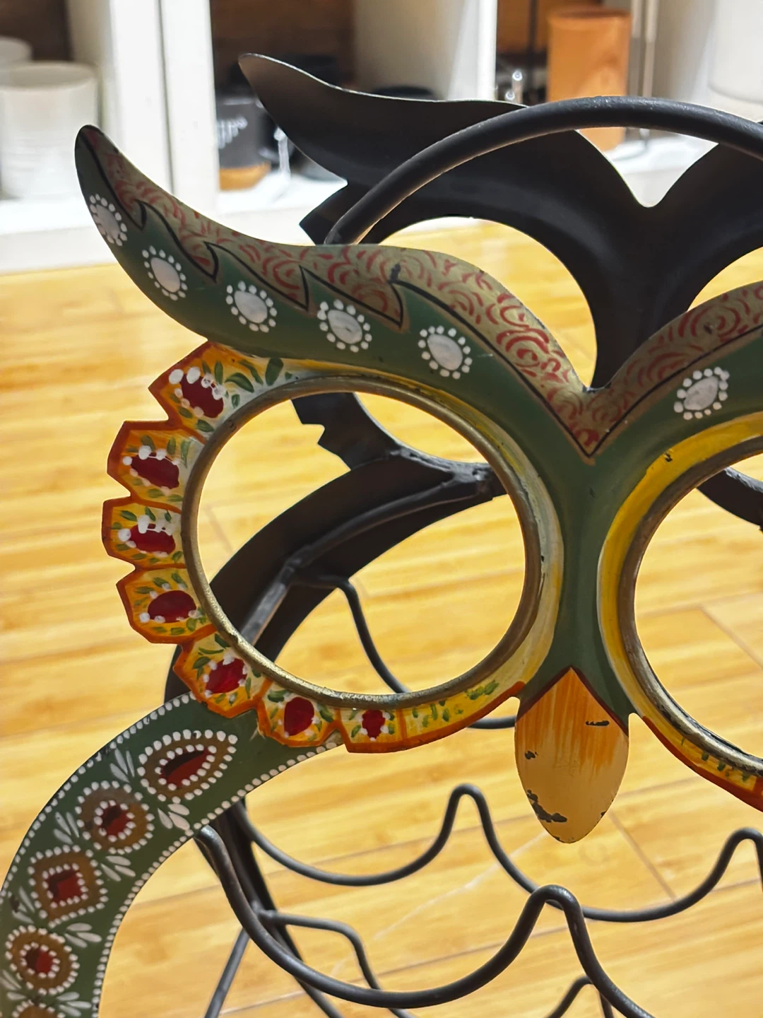 Hand-painted Metal Owl Wine Rack - photo 5