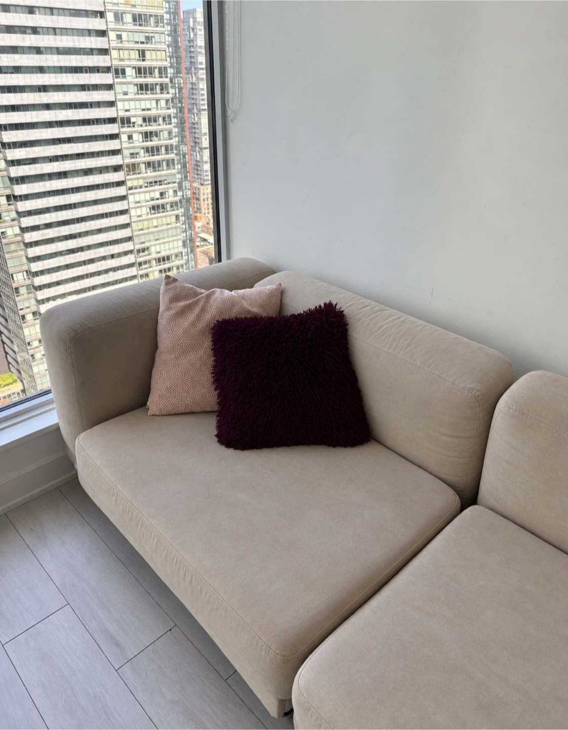 IKEA Beige Couch (+ pullout bed) - photo 2