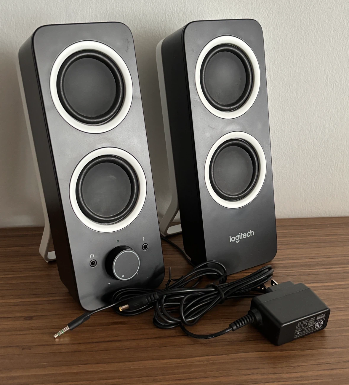 Logitech Z200 Multimedia Speakers