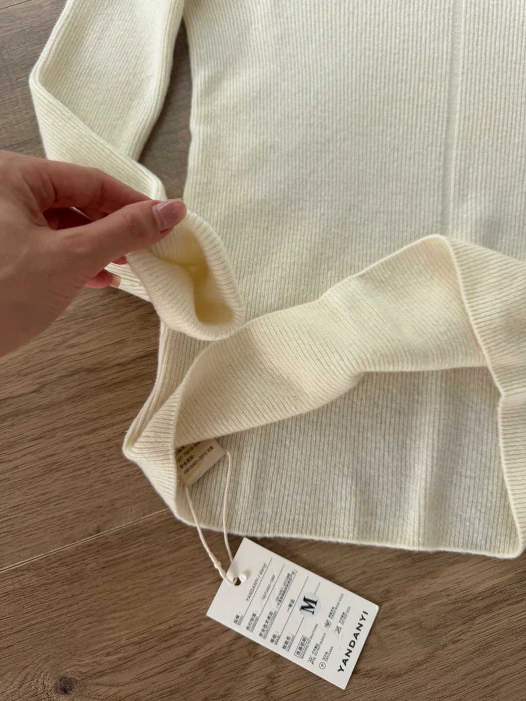 Brand New Luxury Quality Cashmere Sweater - photo 4