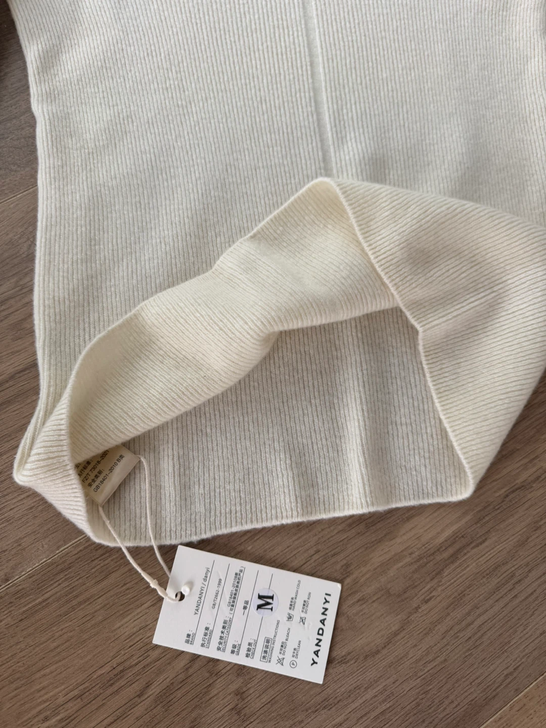 Brand New Luxury Quality Cashmere Sweater - photo 3
