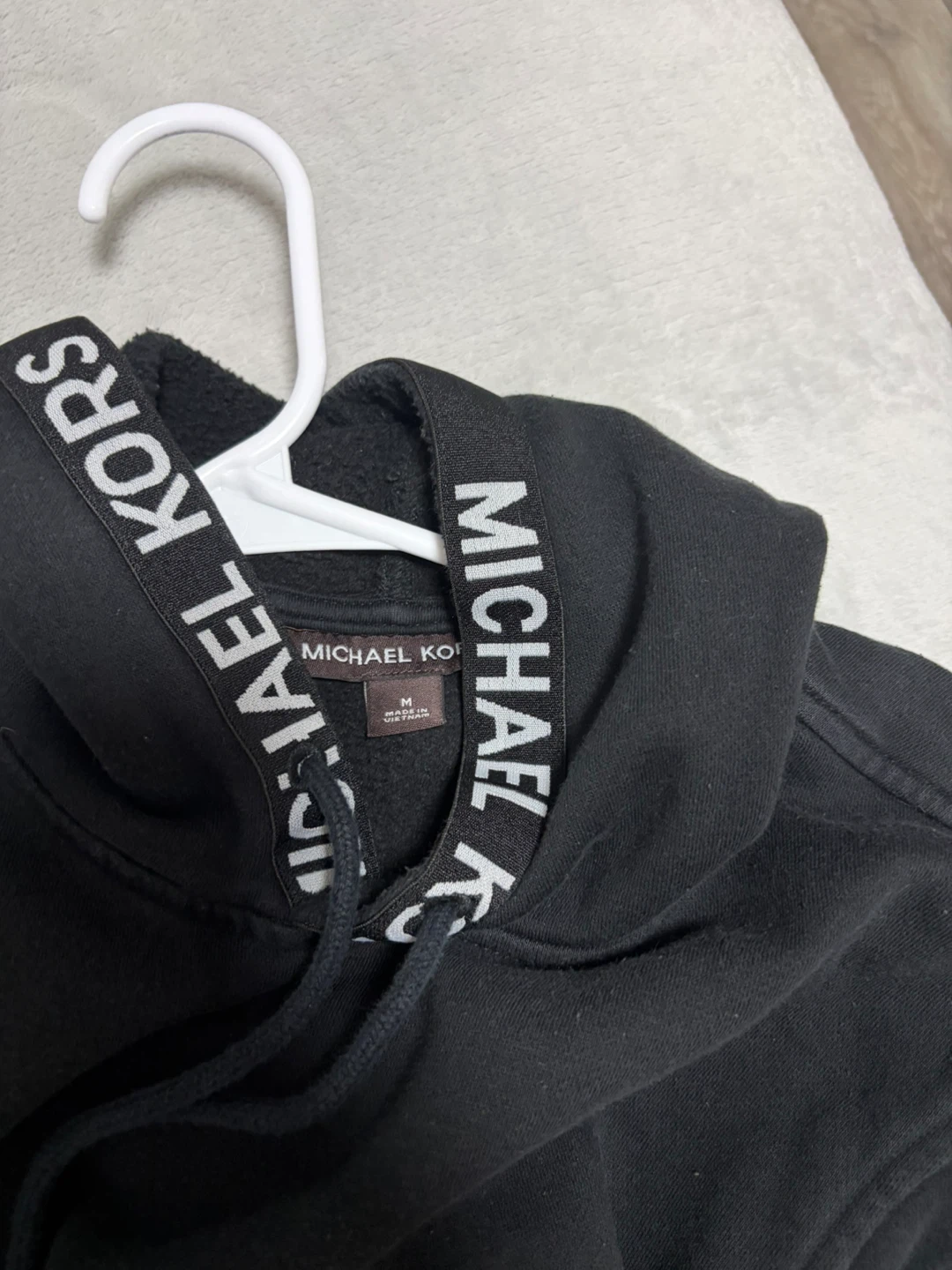 Michael Kors black hoodie - photo 3