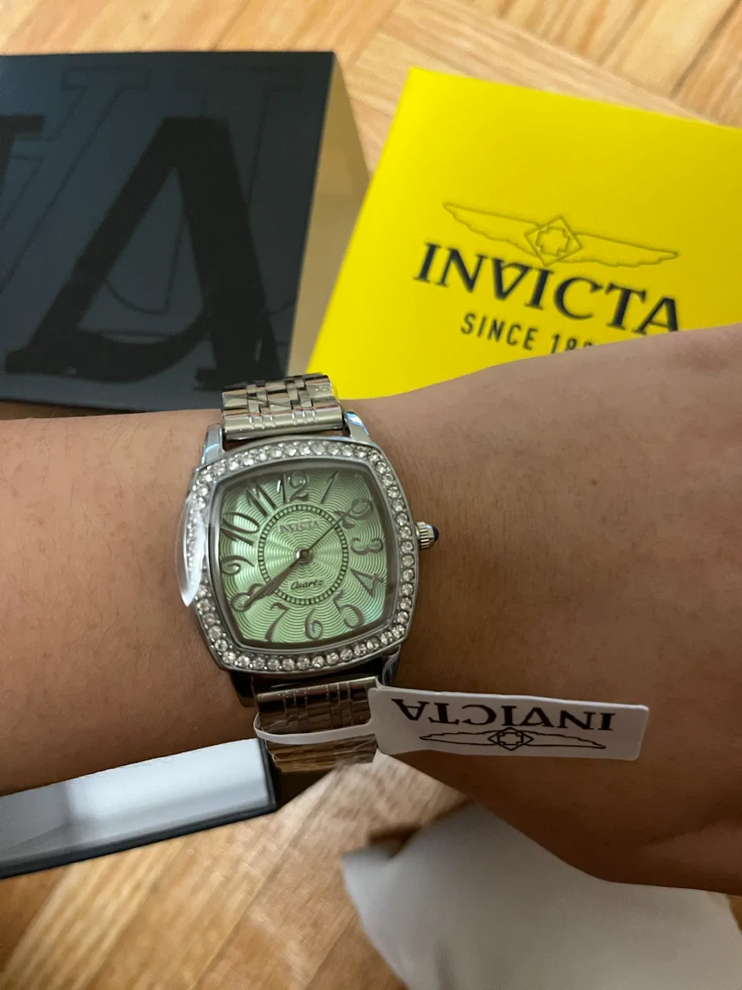 Invicta Wildflower 69362 Mint Green Crystal 31mm Watch NWT - photo 2
