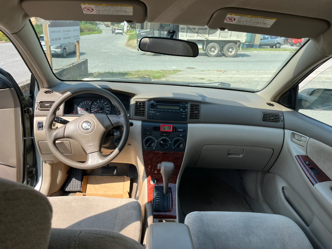 Toyota Corolla - photo 4