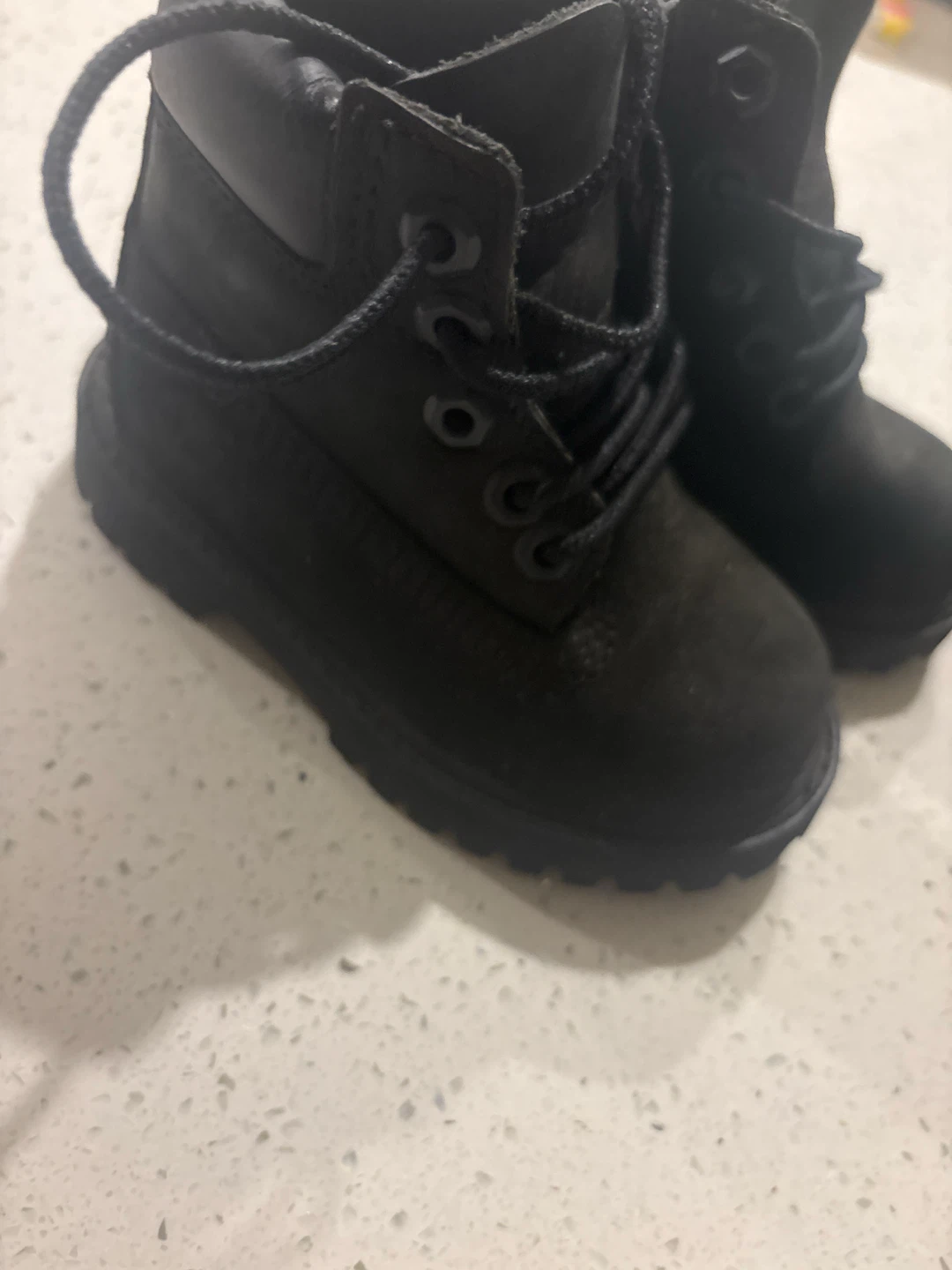 Timberland Black Boots size 6c used