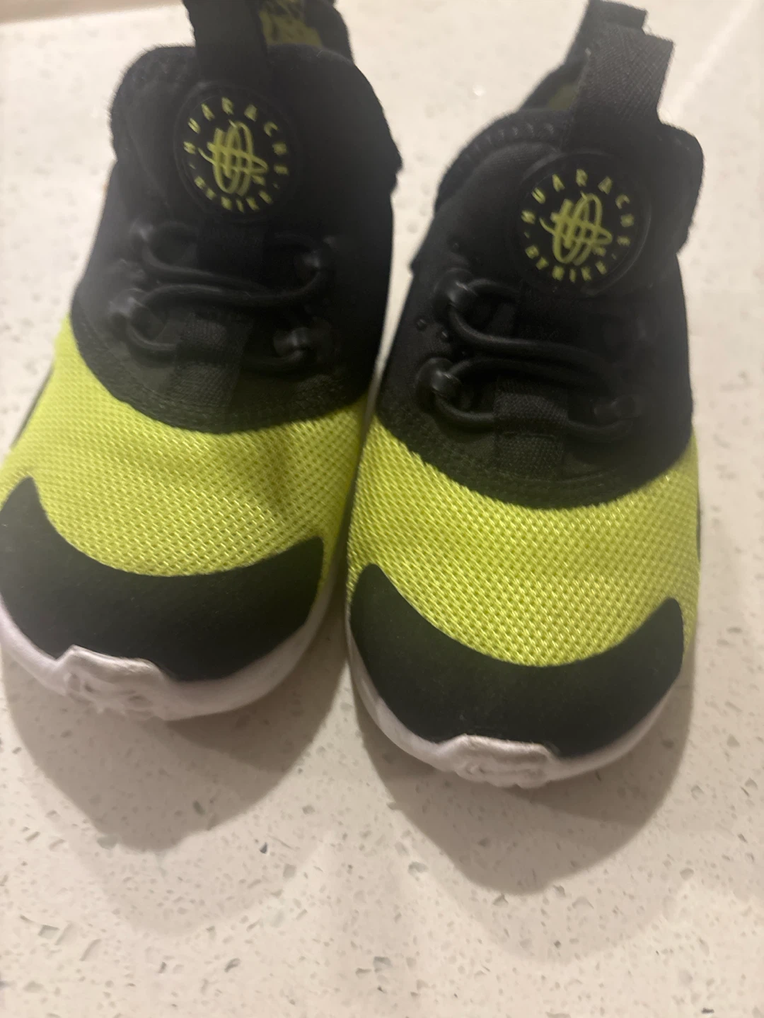 Nike Huarache Toddler Shoes Black/Neon Yellow