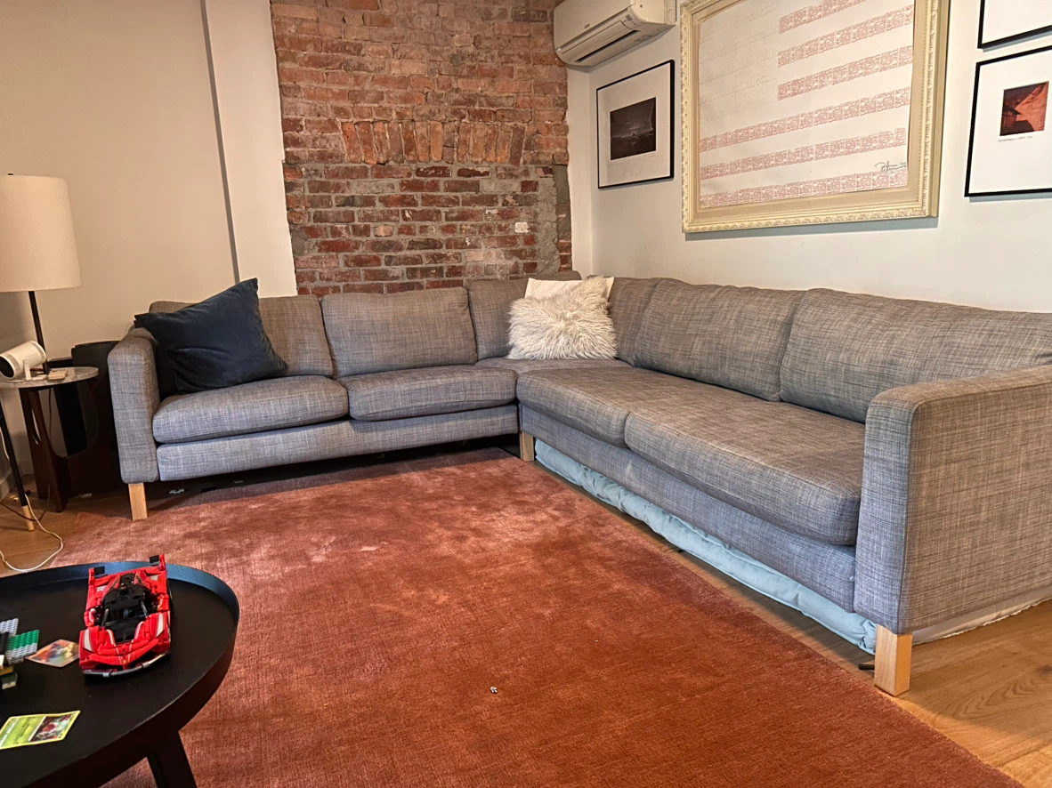 L-shaped sectional sofa - photo 2