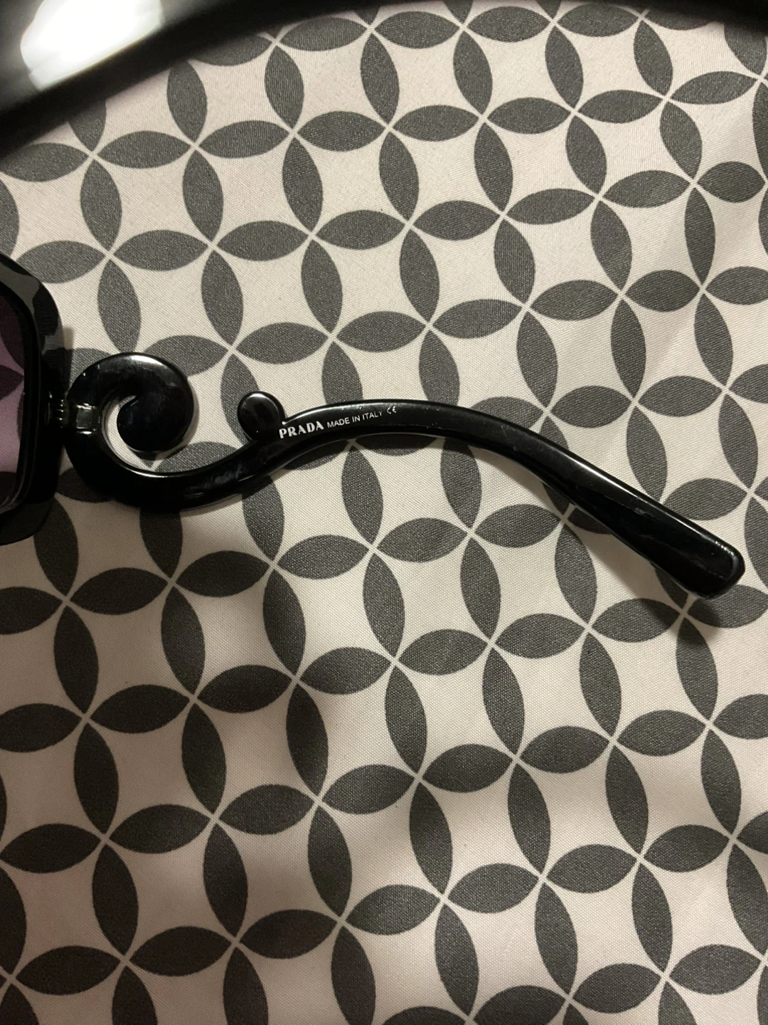 Prada Black Sunglasses - photo 4