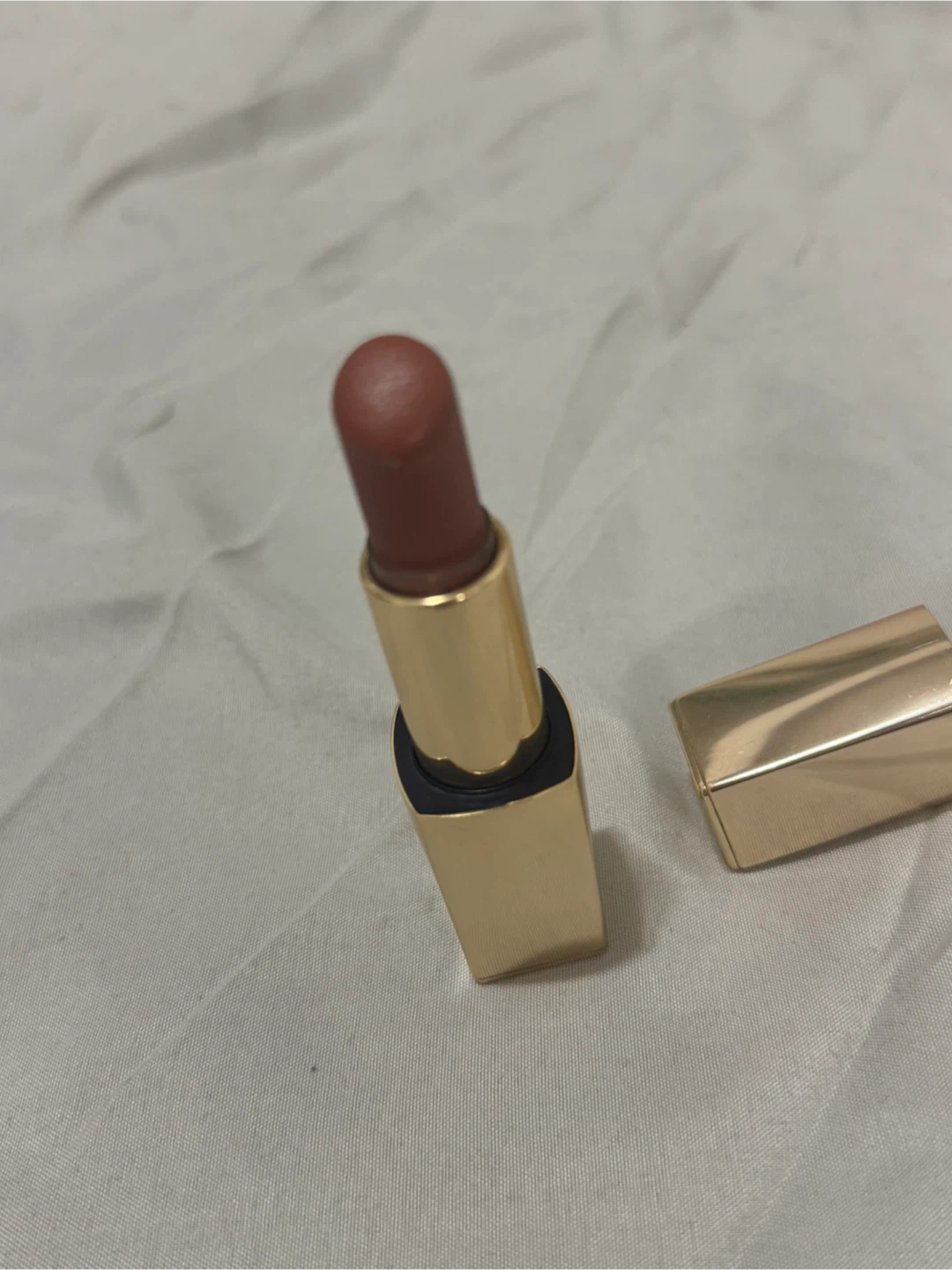 Estée Lauder Lipstick 818 Coquettish - photo 2