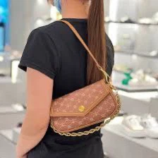 Charles and Keith shoulder bag. - photo 3