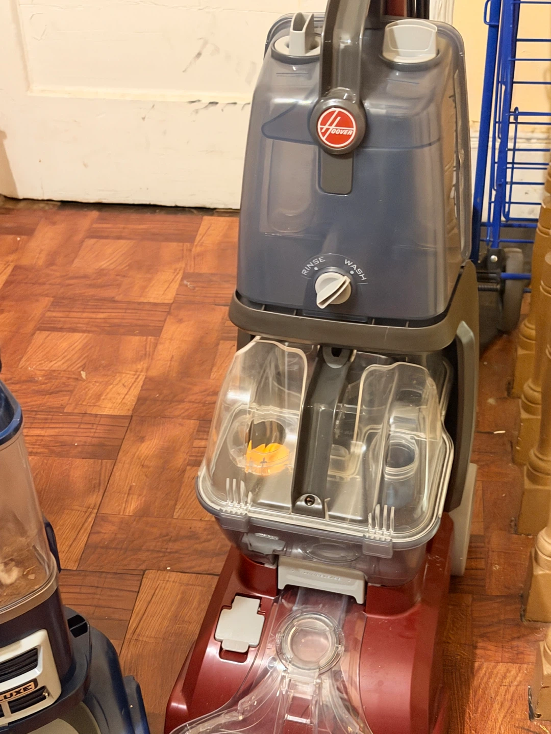 Hoover Power Scrub Deluxe Carpet Cleaner