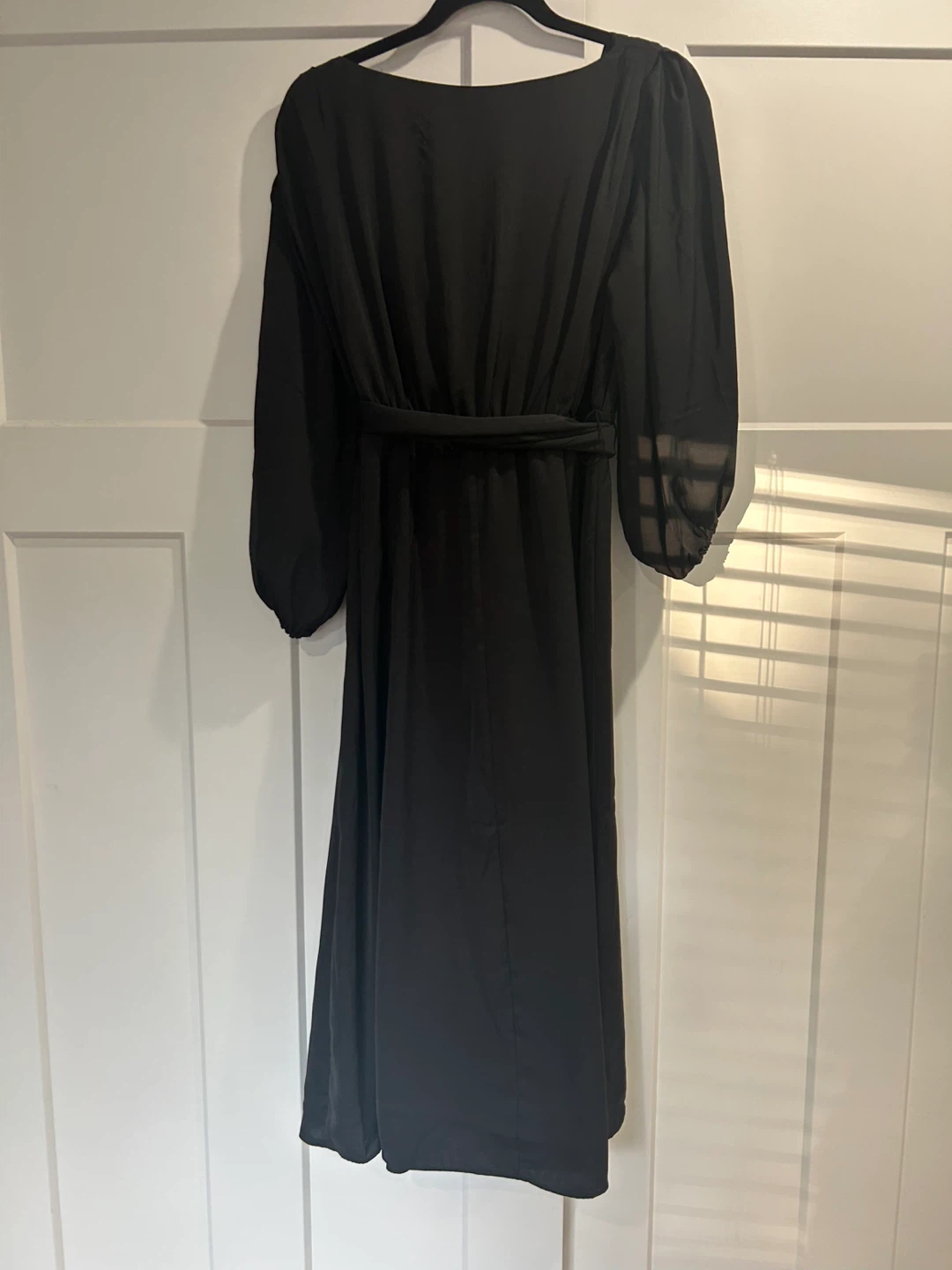 Banana Republic Black Midi Dress – NWT – Medium Petite - photo 2