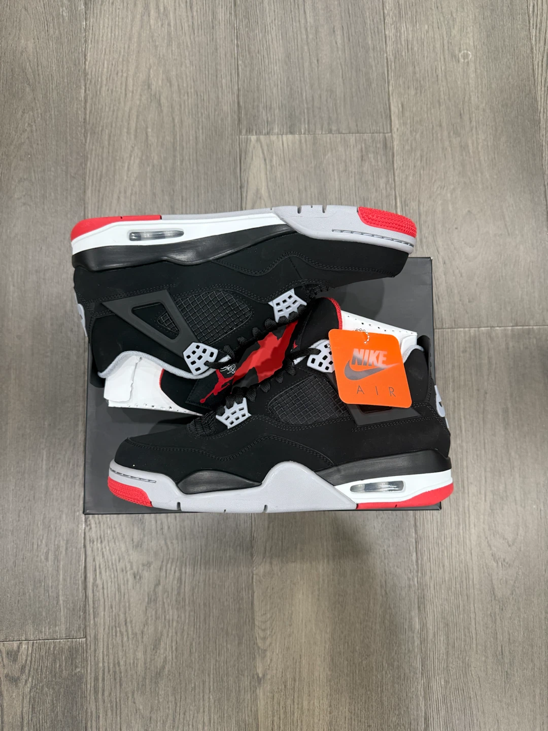 Jordan 4 Bred (2019)