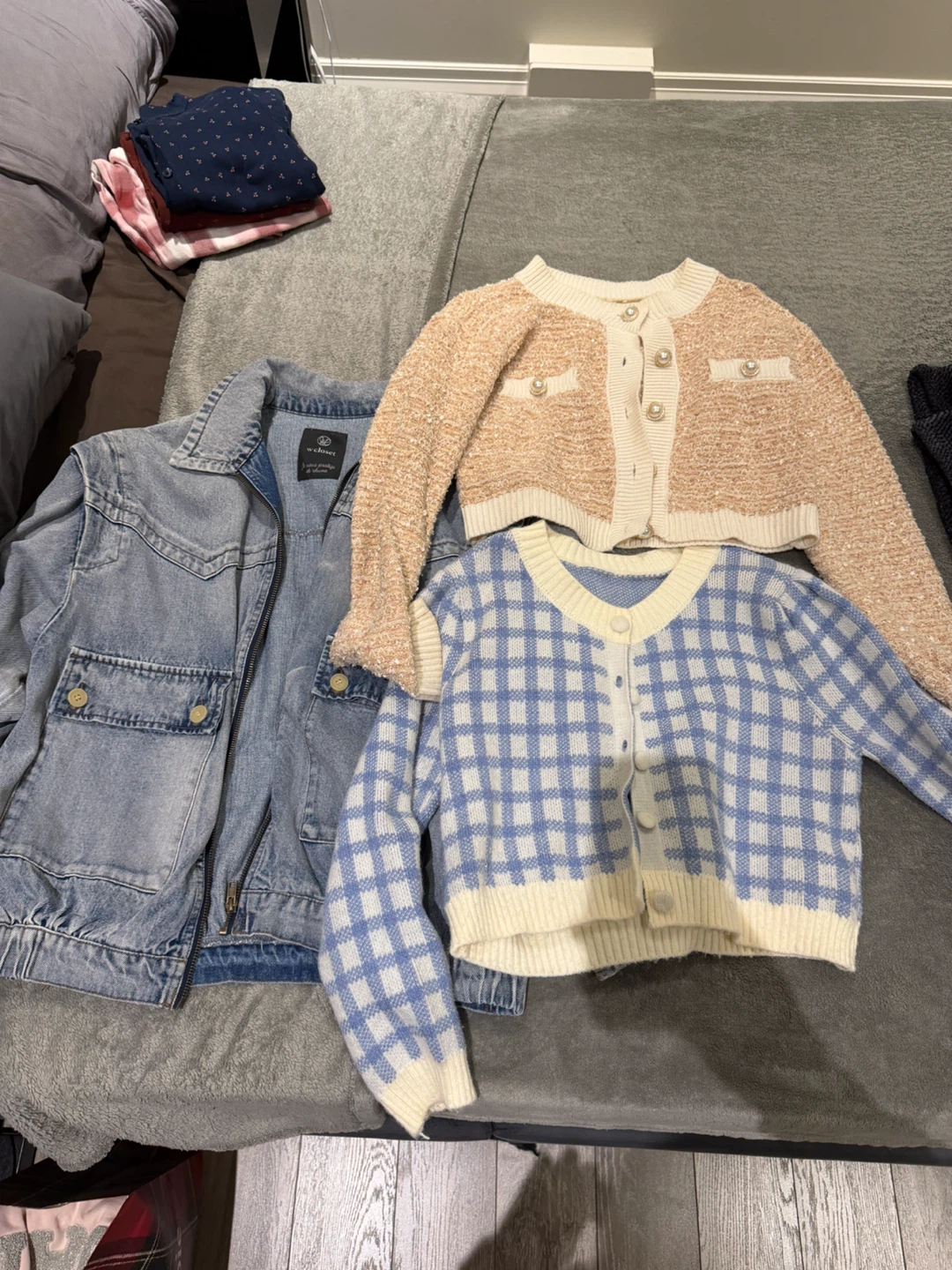Women Jacket and cardigan