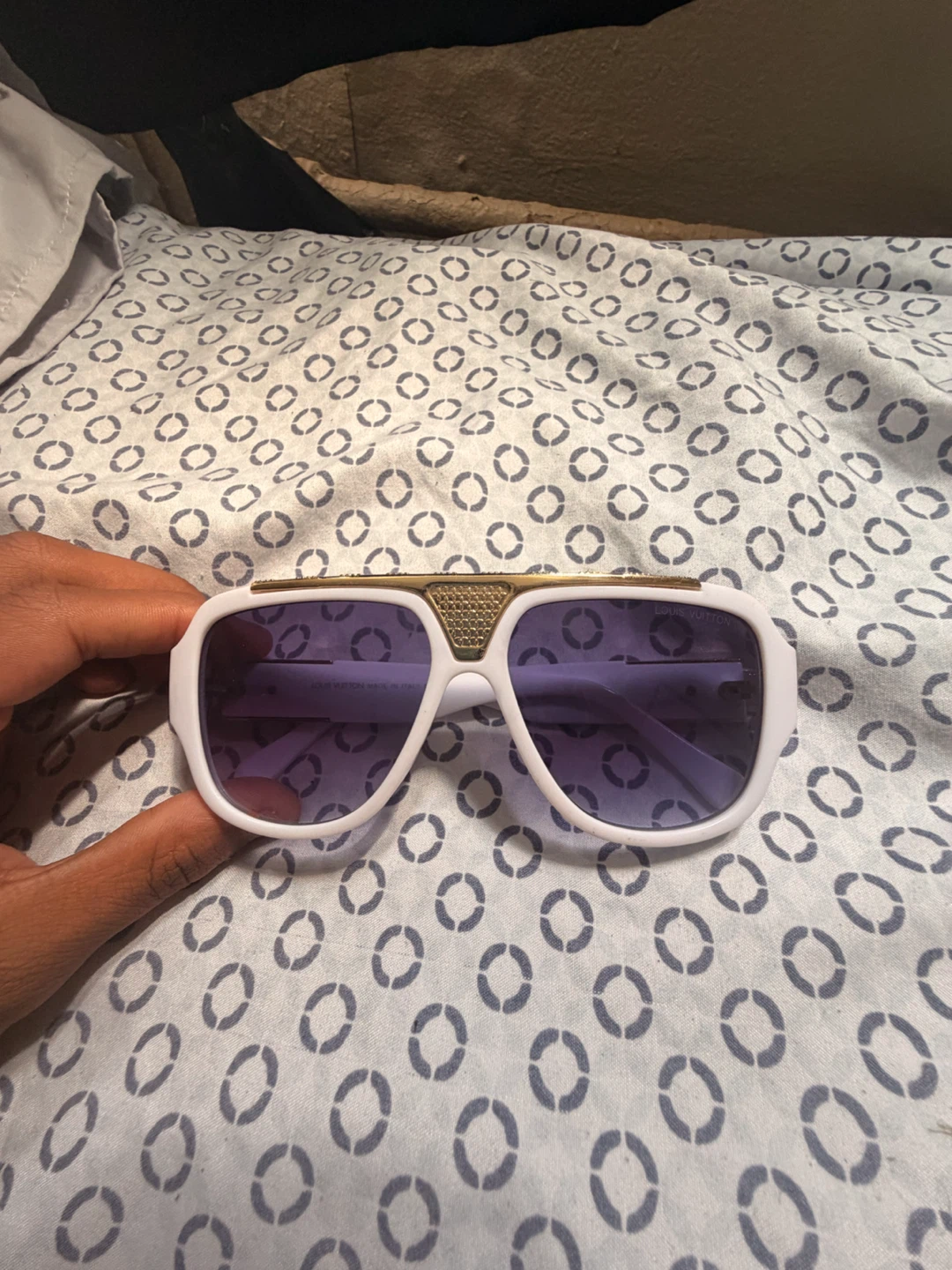 Louis Vuitton White and Gold Sunglasses - photo 3