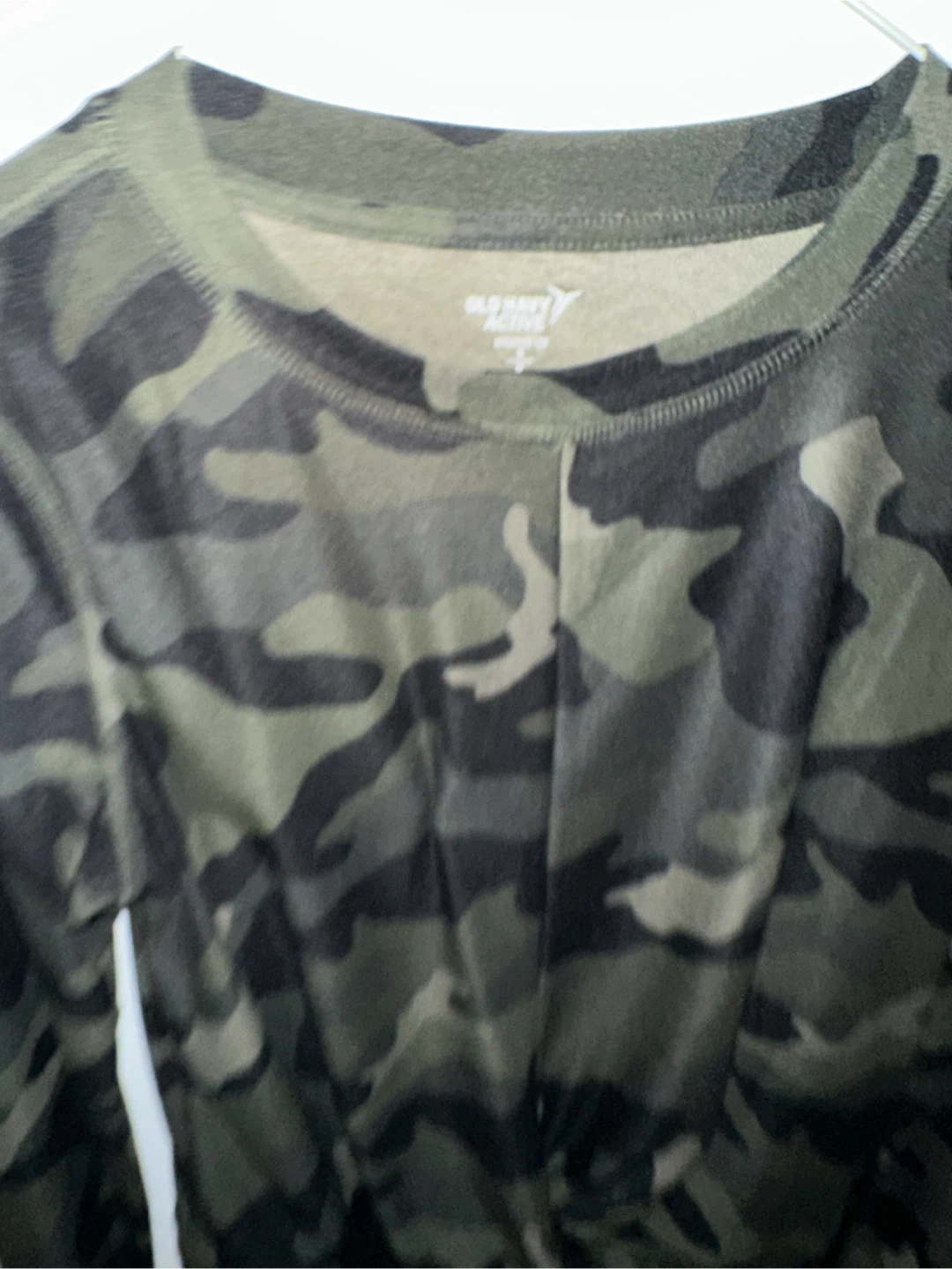 Old Navy Active Camo Long Sleeve Top - photo 2