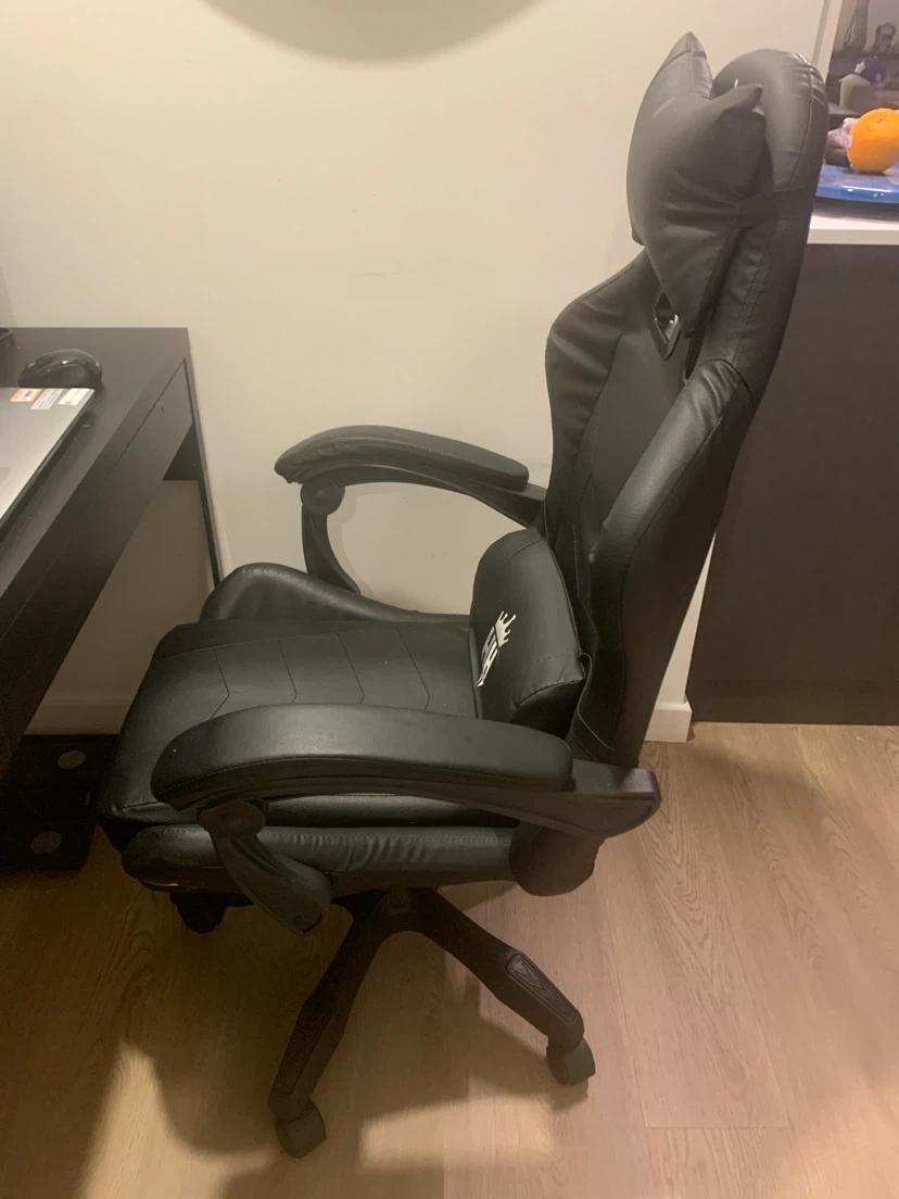 Black Gaming Chair - photo 4