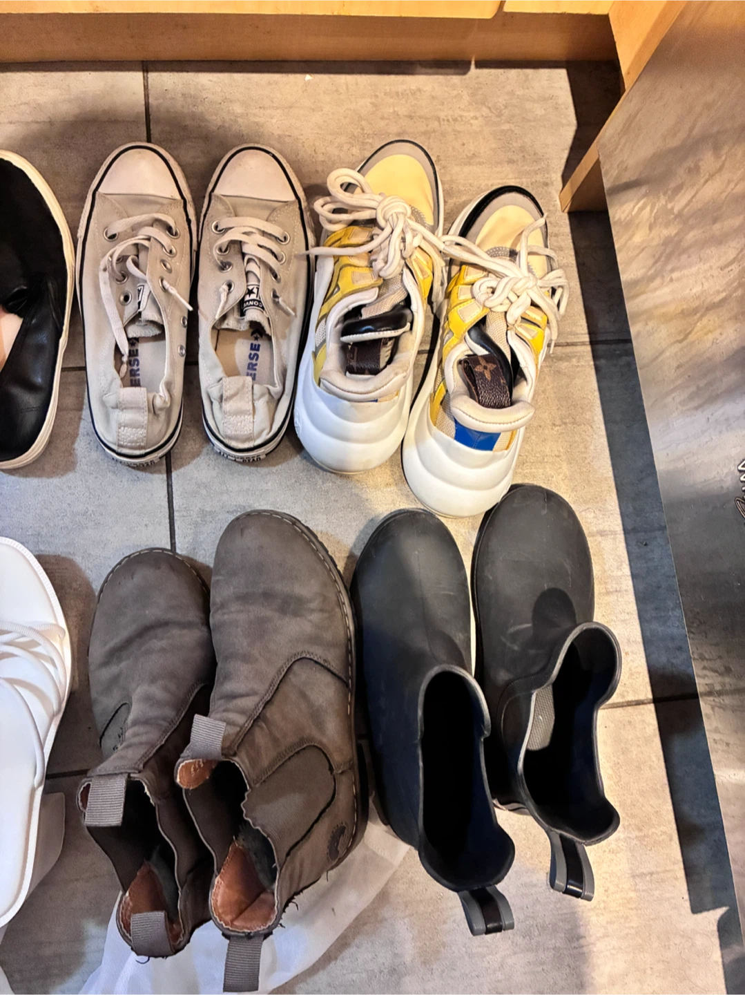 Free shoes - photo 3