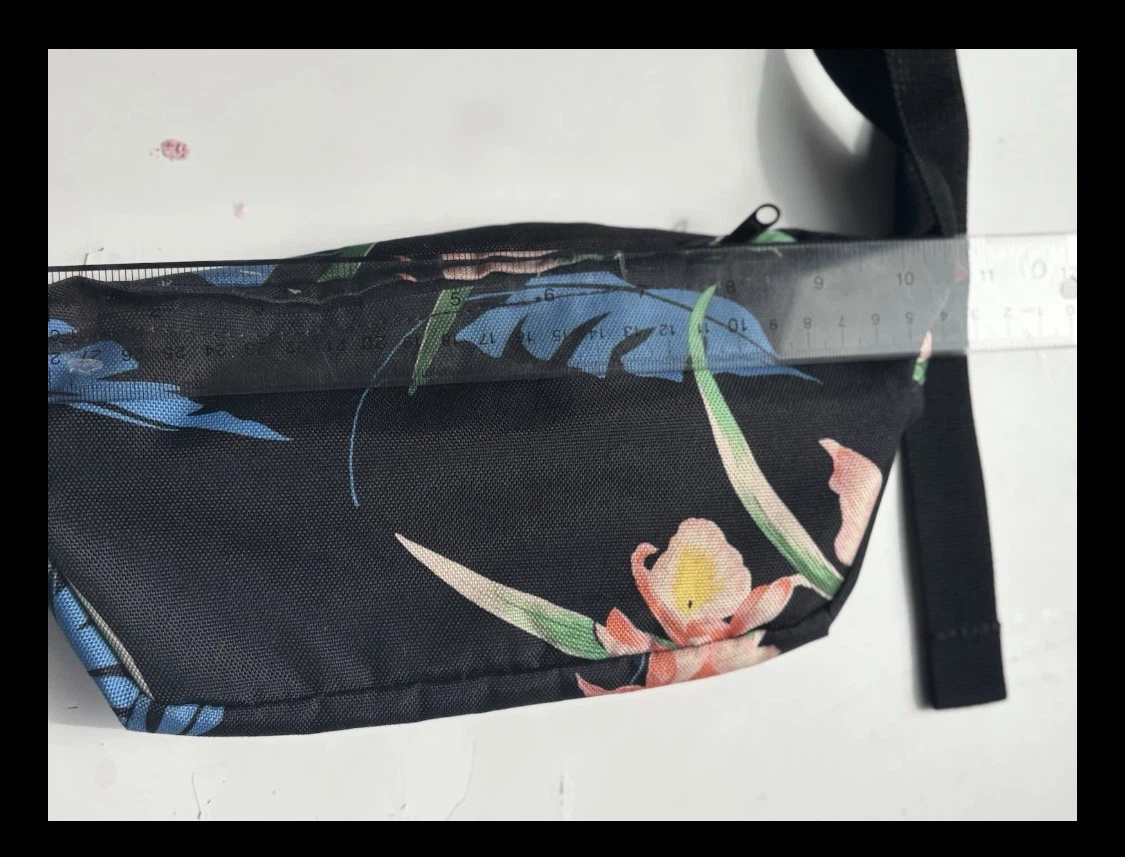 Levi's Floral Waist Bag - photo 4