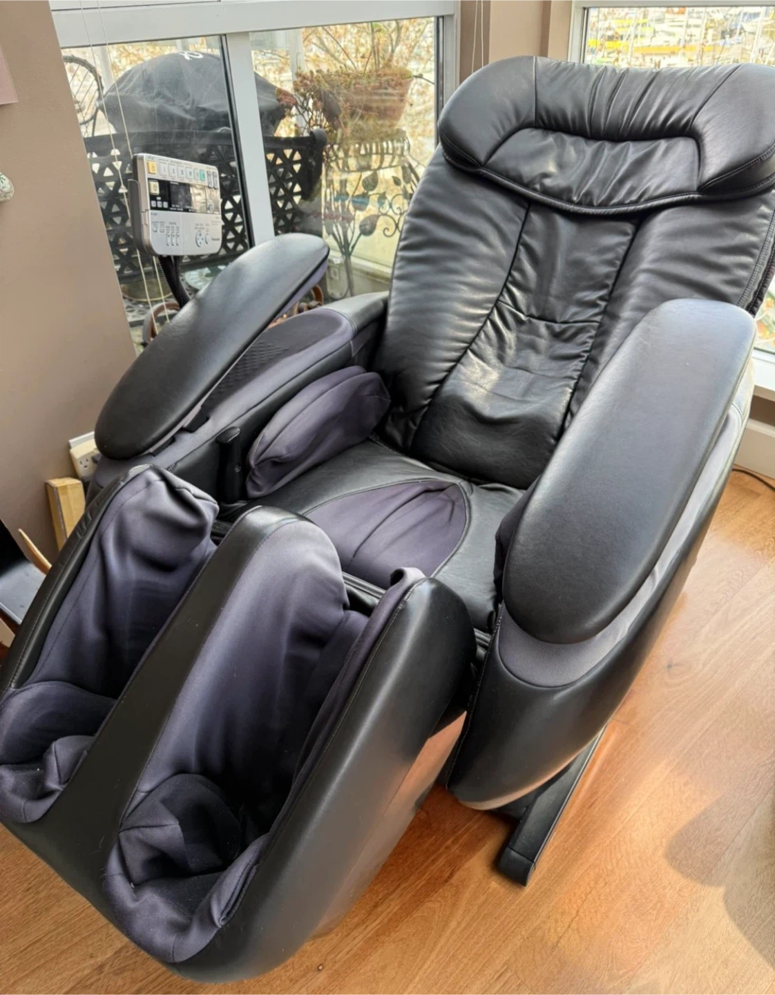 Panasonic Massage Chair - photo 4