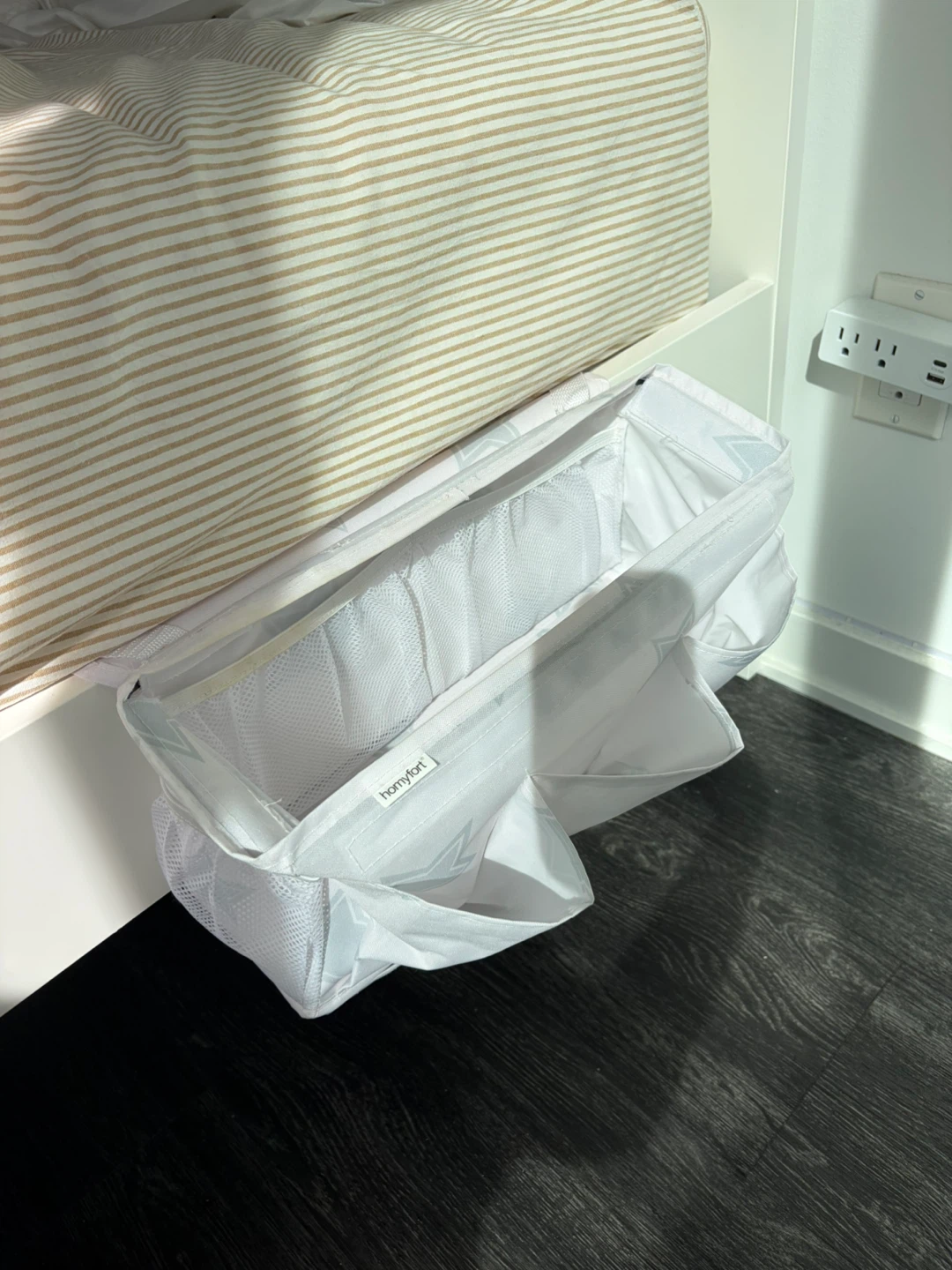 2 Bedside Hanging Organizers - photo 2