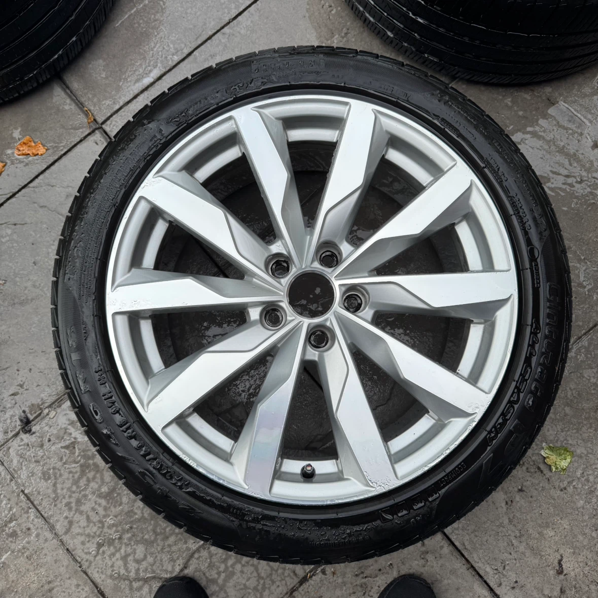 Audi Alloy Wheels with Pirelli Tires - photo 2