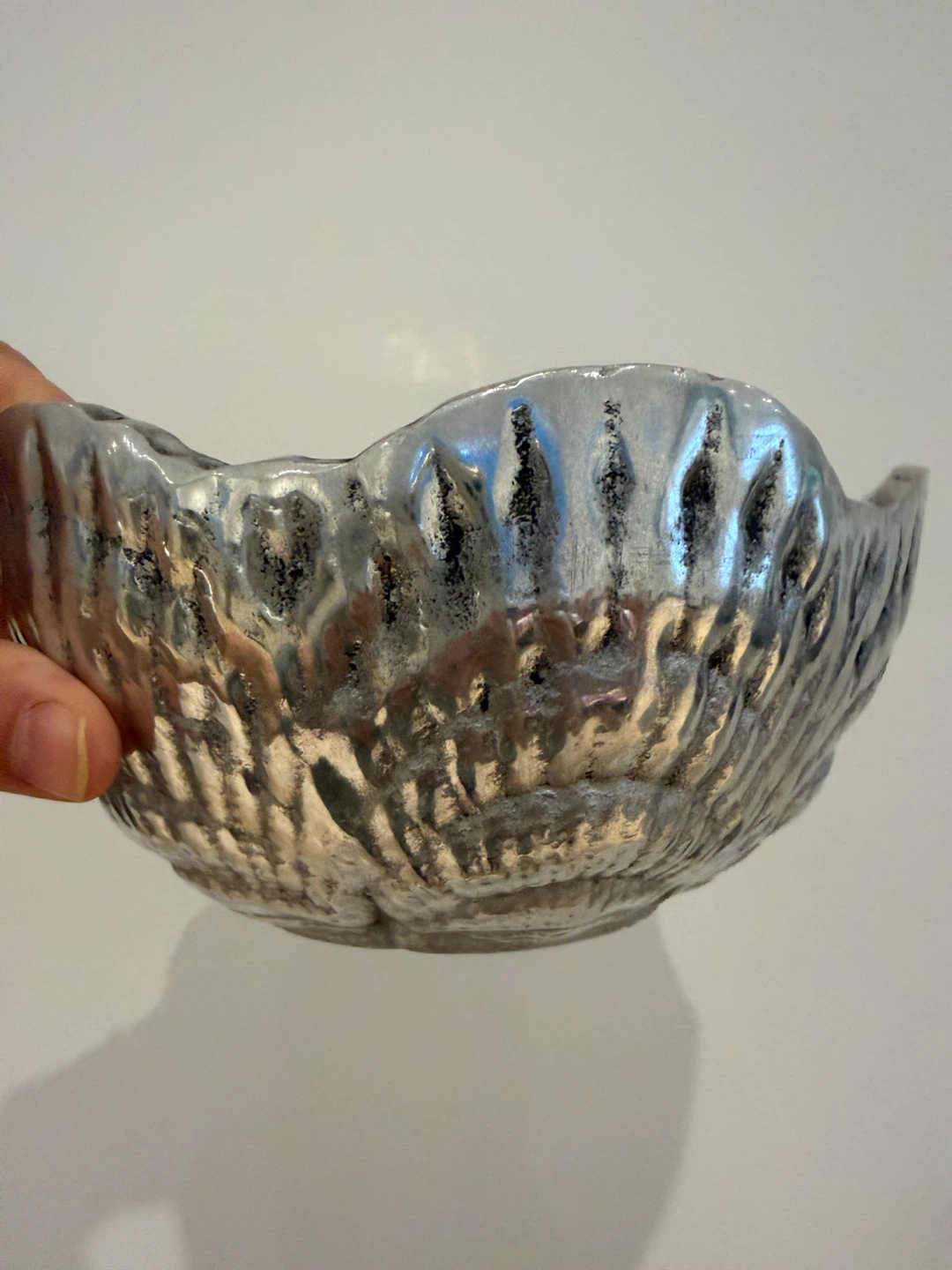 Silver-tone decorative shell bowl