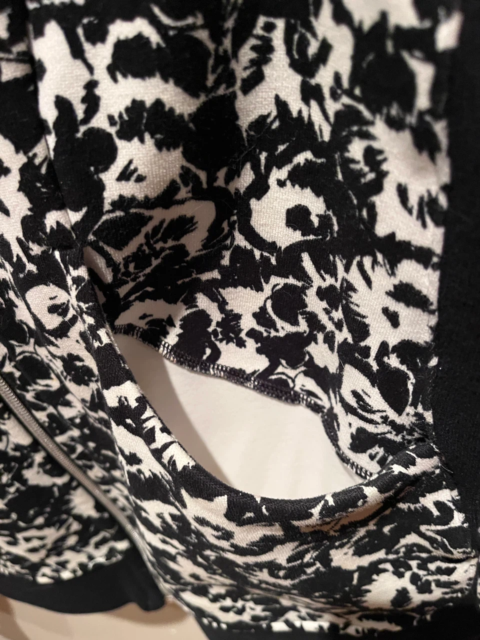 Lululemon Women's Full-Zip Hoodie Size 10 - photo 5
