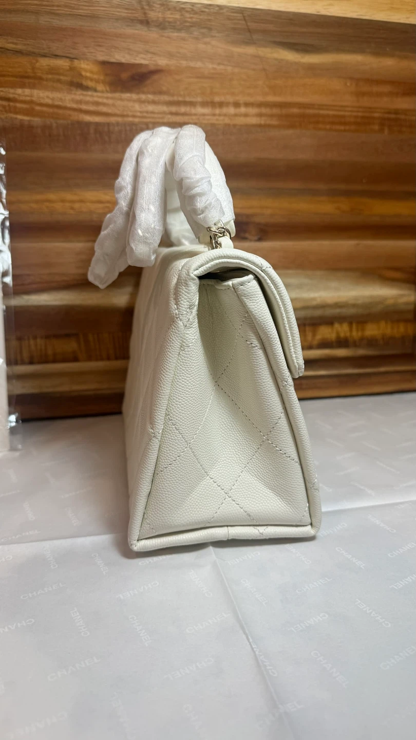 Chanel White Quilted Top Handle Bag - photo 3