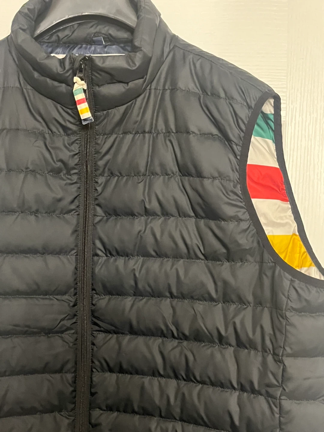Hudson's Bay Puffer Vest • Men’s XL - photo 5