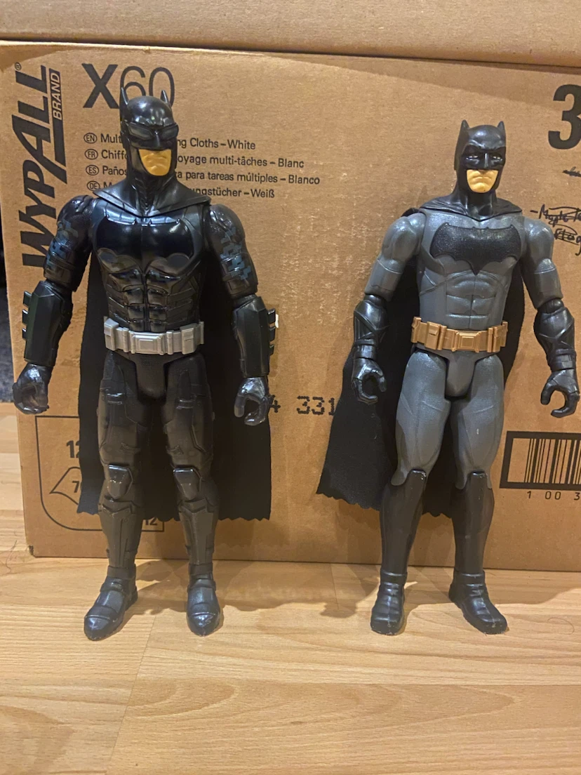 Mattel DC Comics  2 12” Batman Action Figure 2016/17