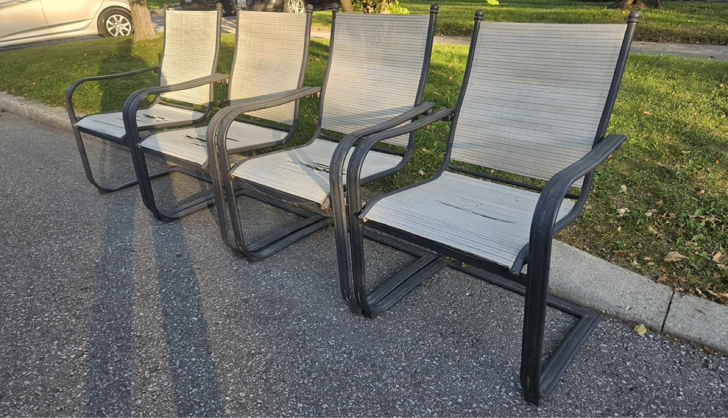 Set of 4 Patio Chairs