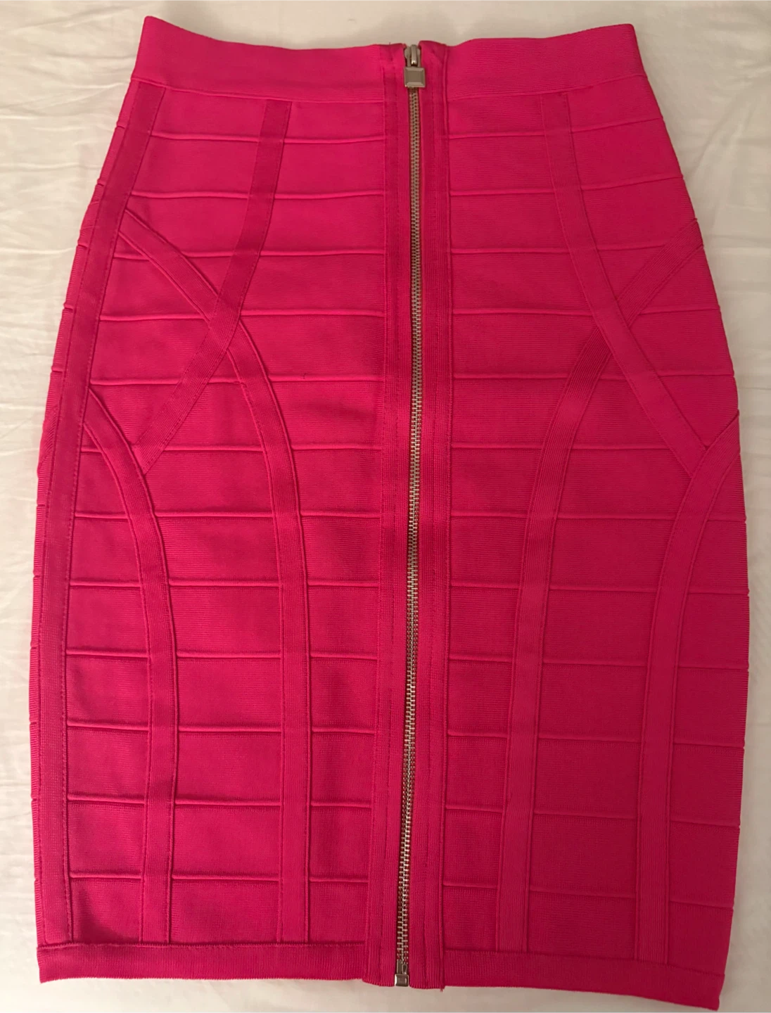 💕Fuchsia Bandage Bodycon Skirt - Small, Like new - photo 2