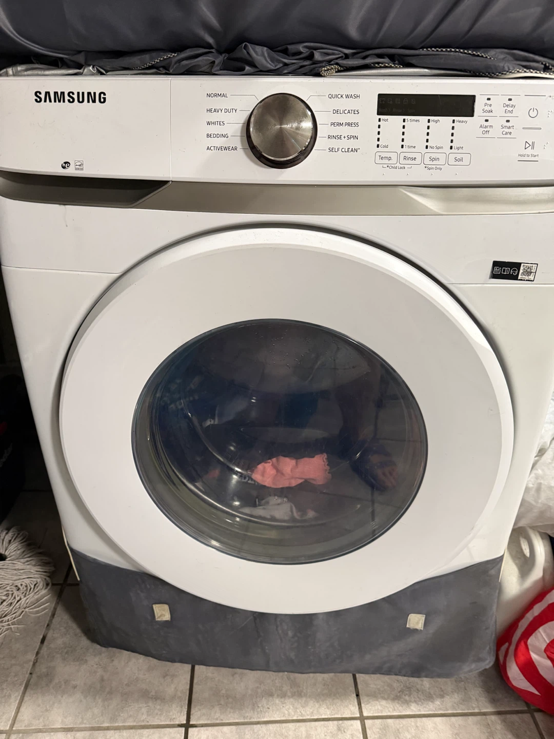 USE LIKE NEW!! SAMSUNG WASHERAND DRyER - photo 3