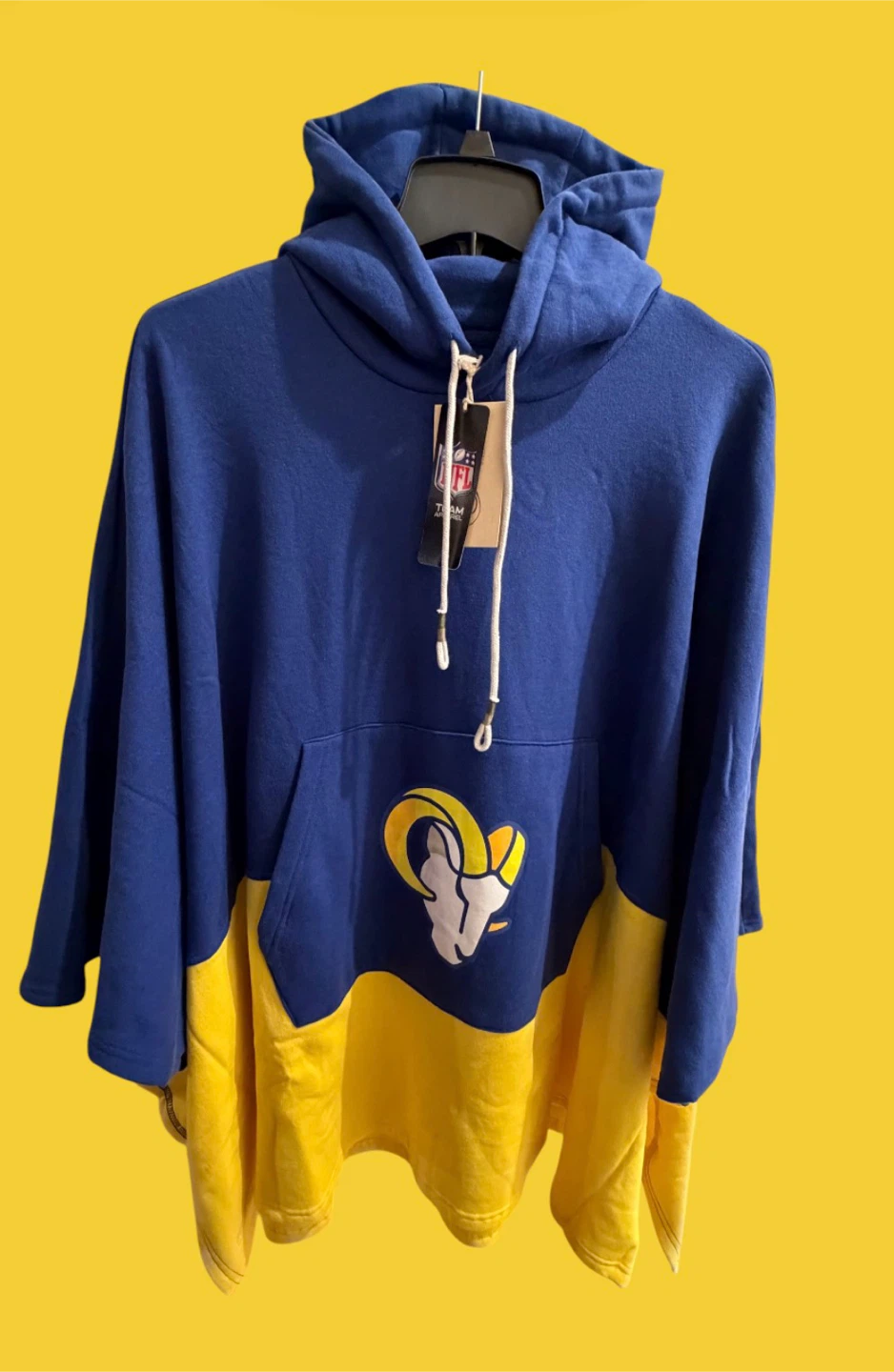 LA Rams Hooded Poncho ( New ) - photo 2